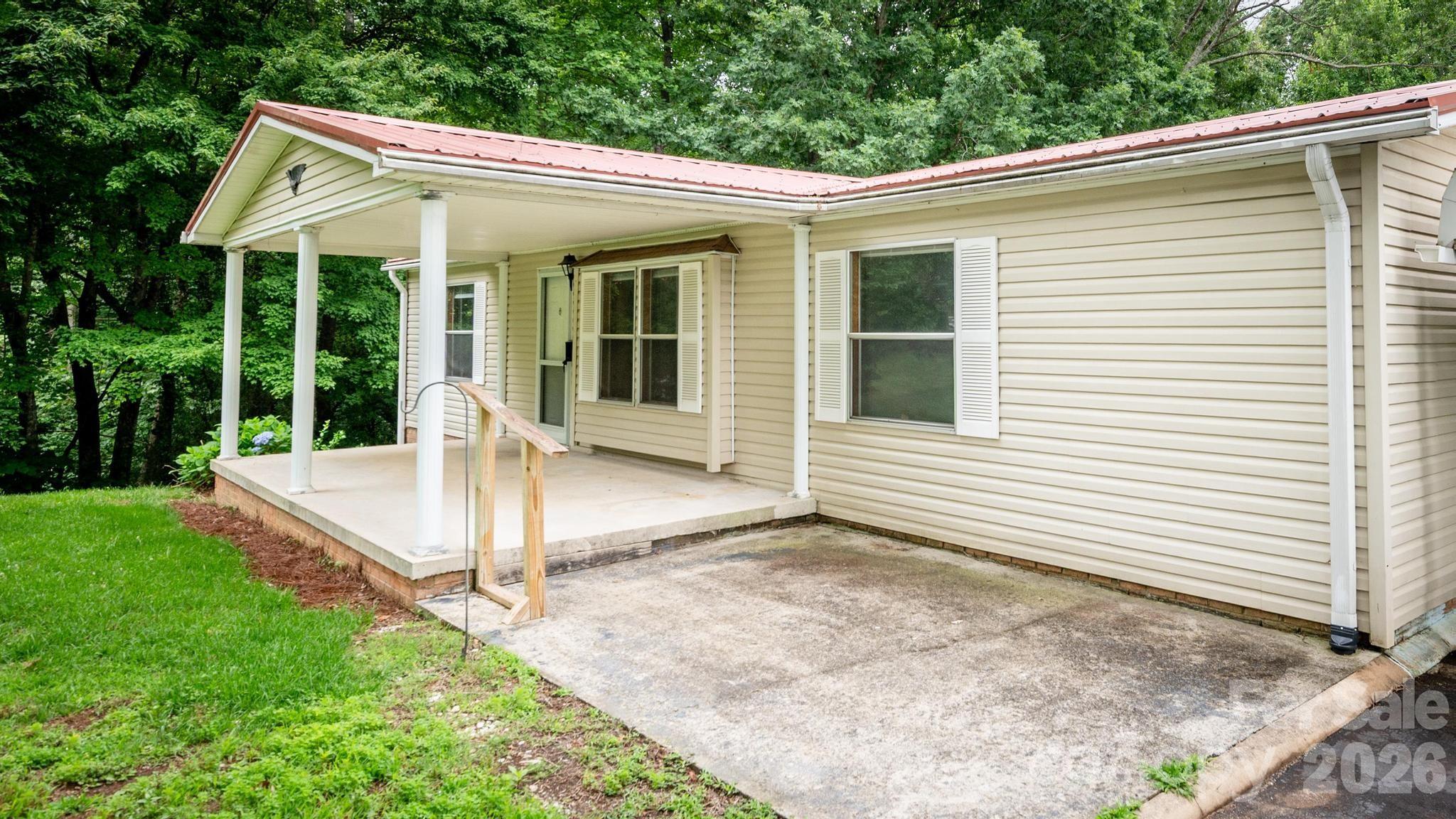 4449 Hickory Highway — Statesville