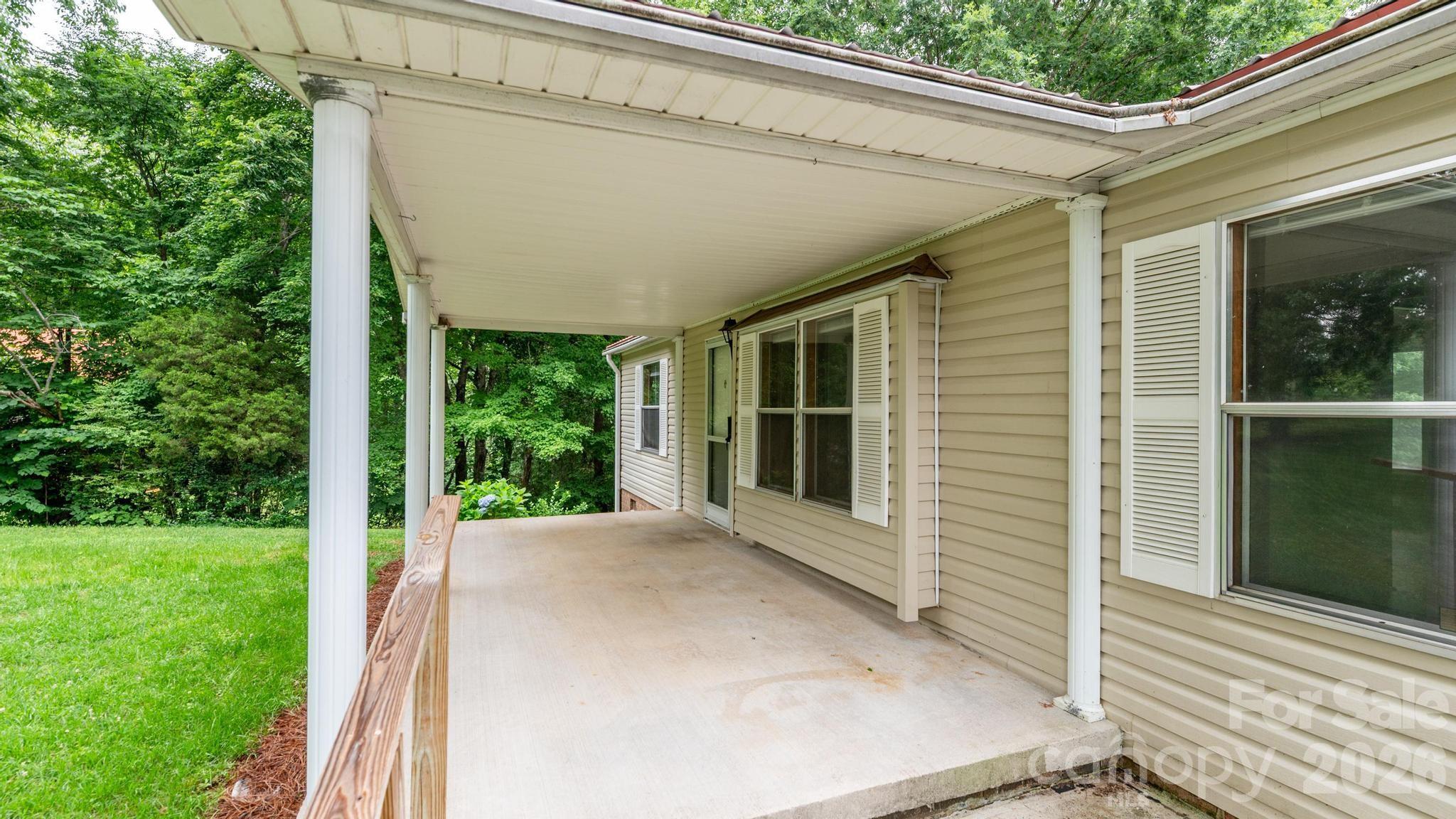 4449 Hickory Highway — Statesville
