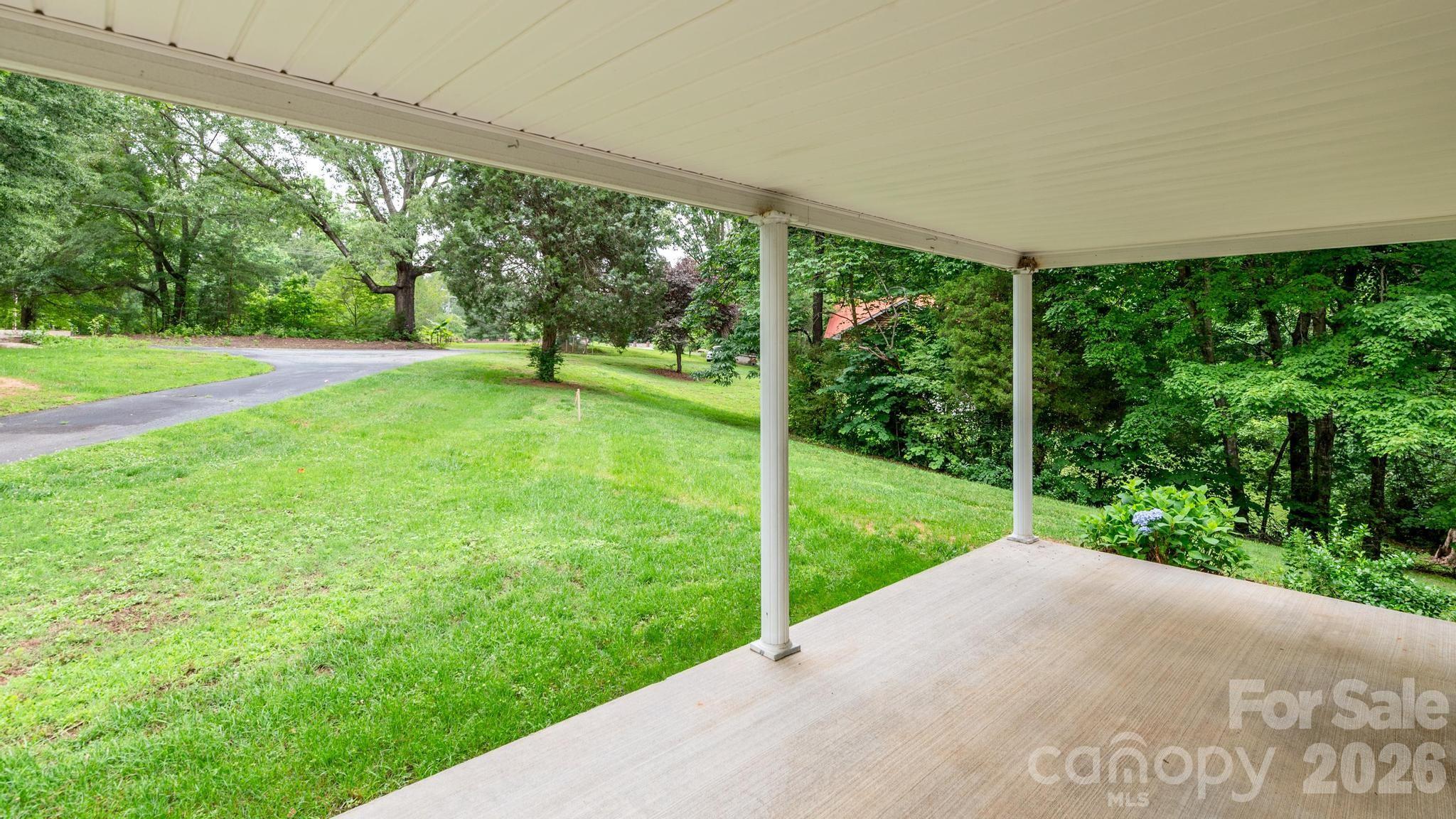 4449 Hickory Highway — Statesville