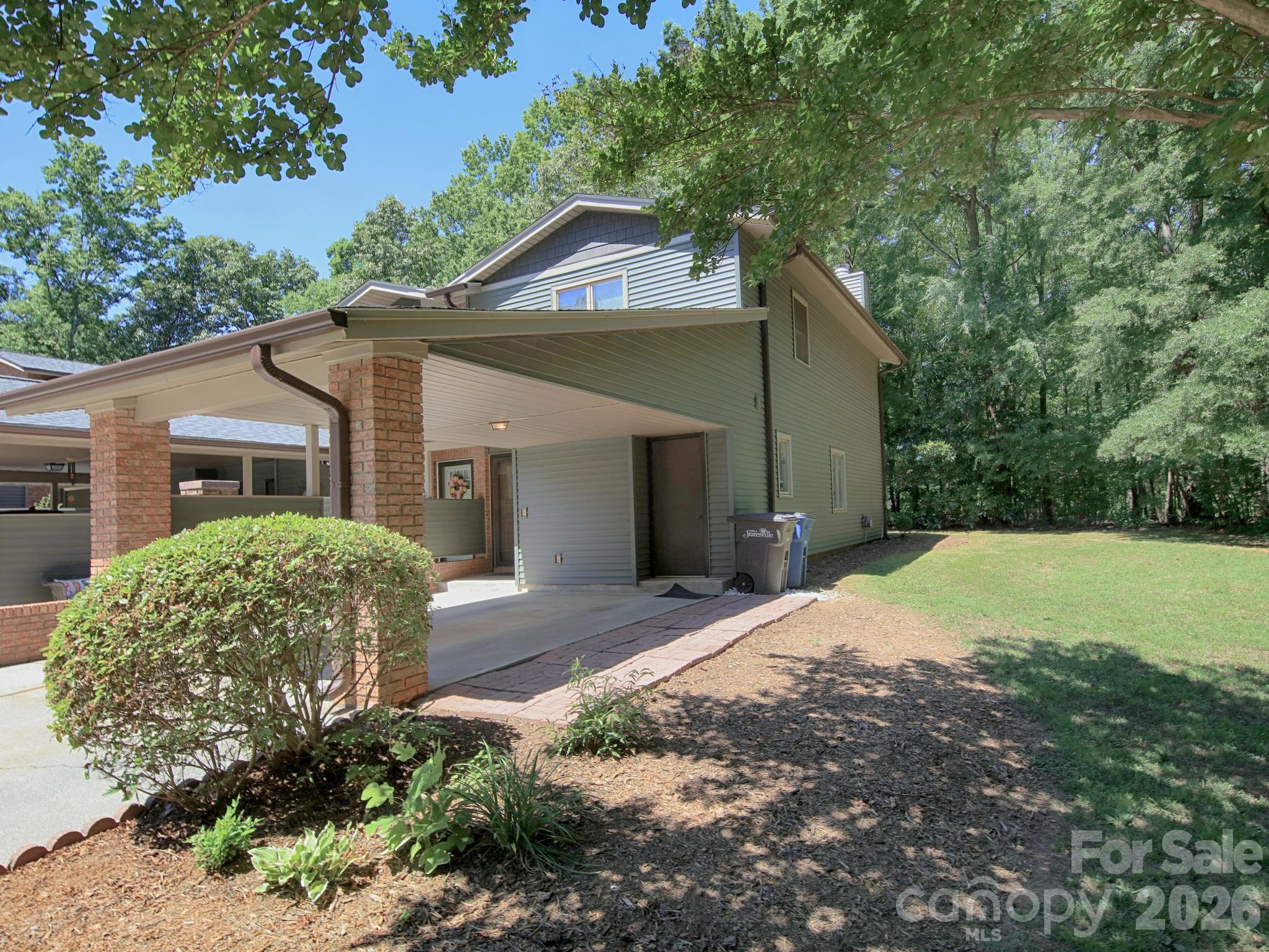 833 Coventry Lane — Statesville