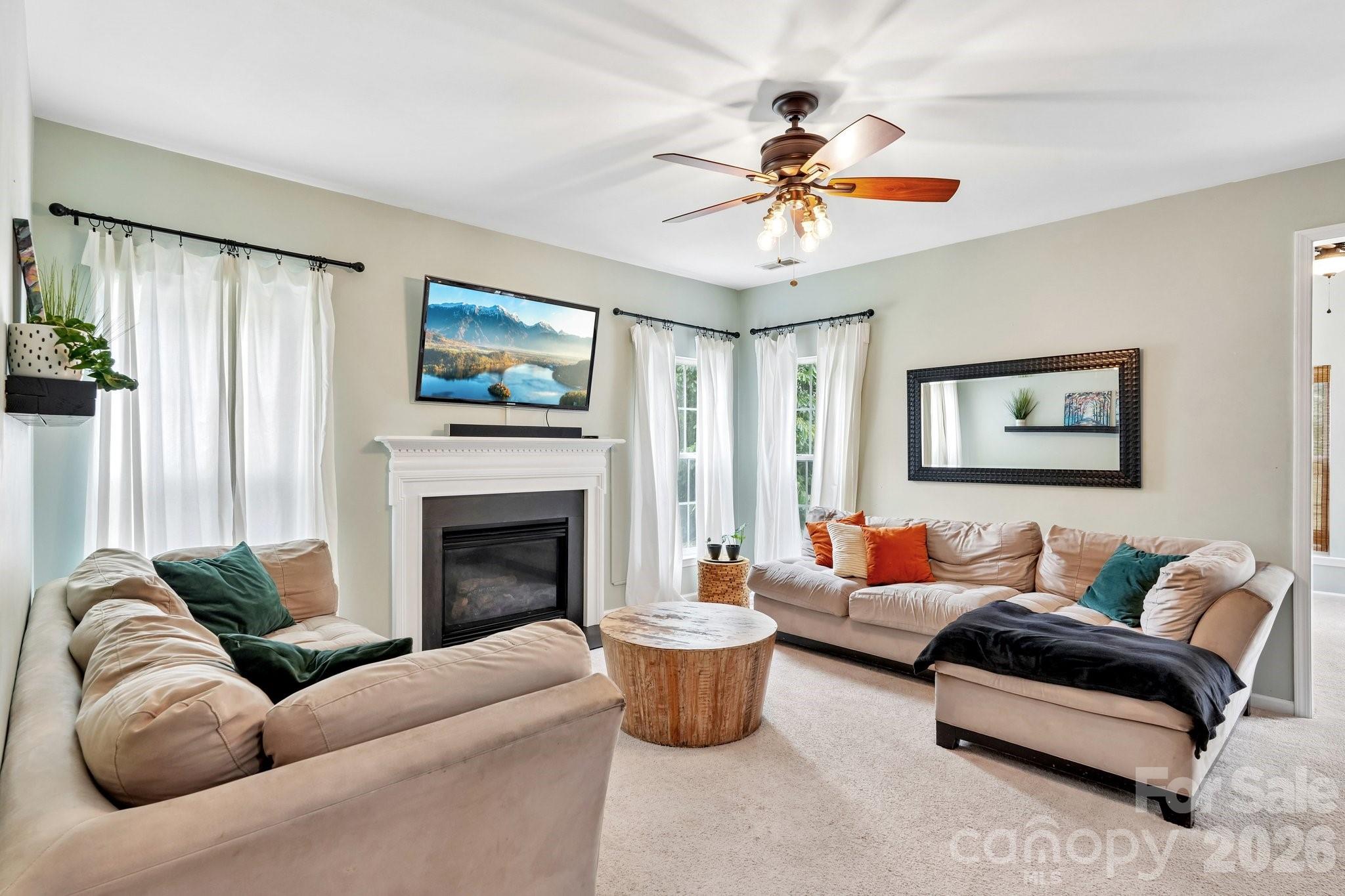 1038 Pepperwood Place — Lake Wylie