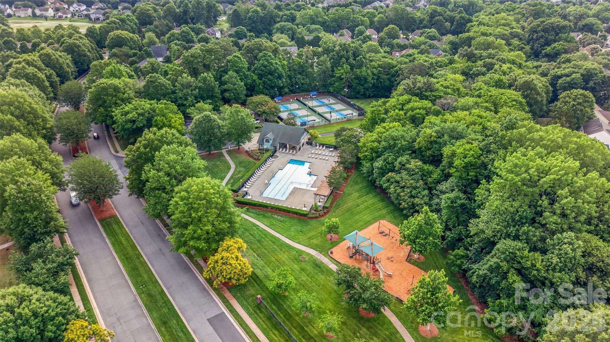 9834 Dominion Crest Drive — Charlotte