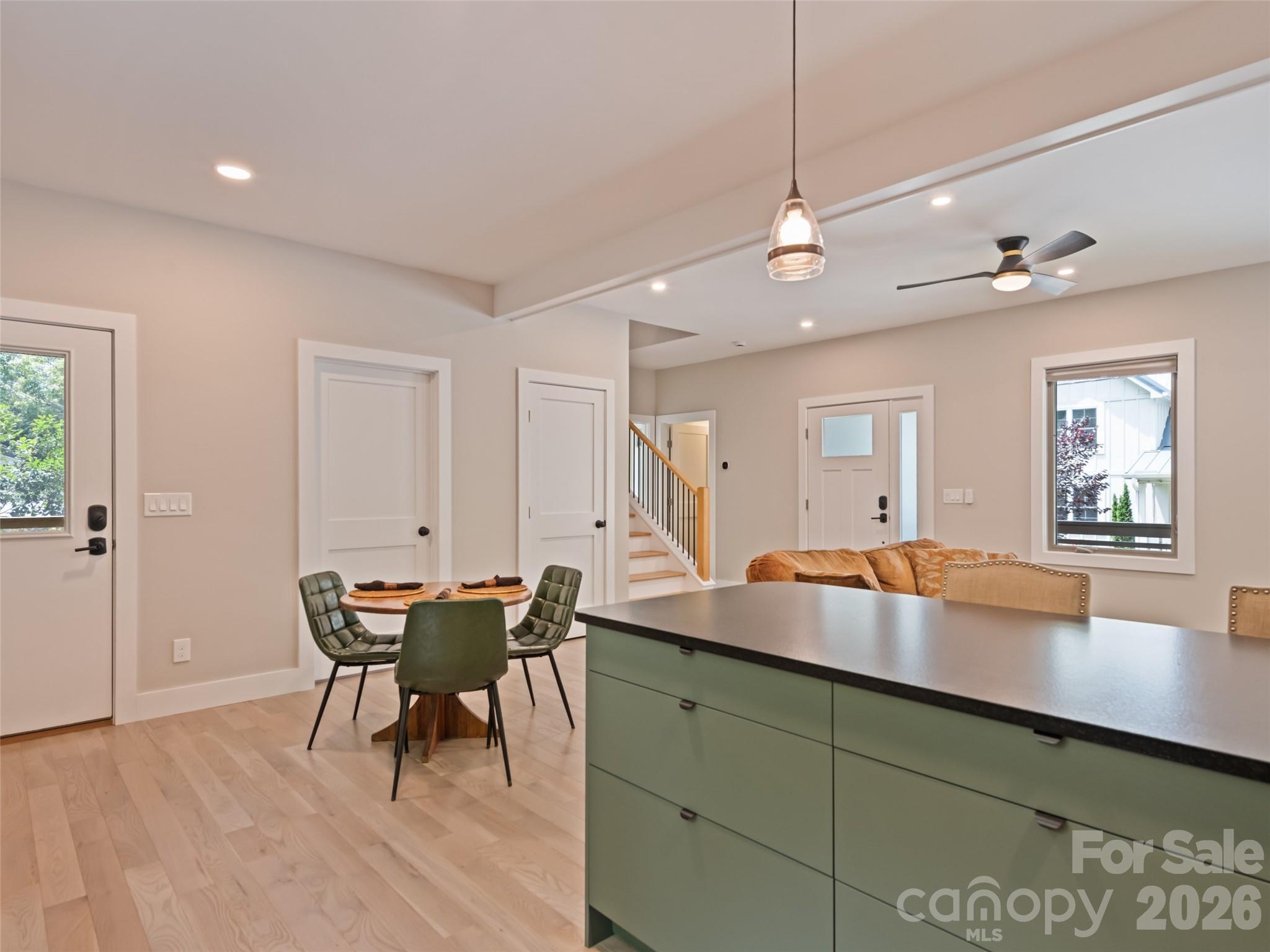 10 Pruitt Street — Asheville