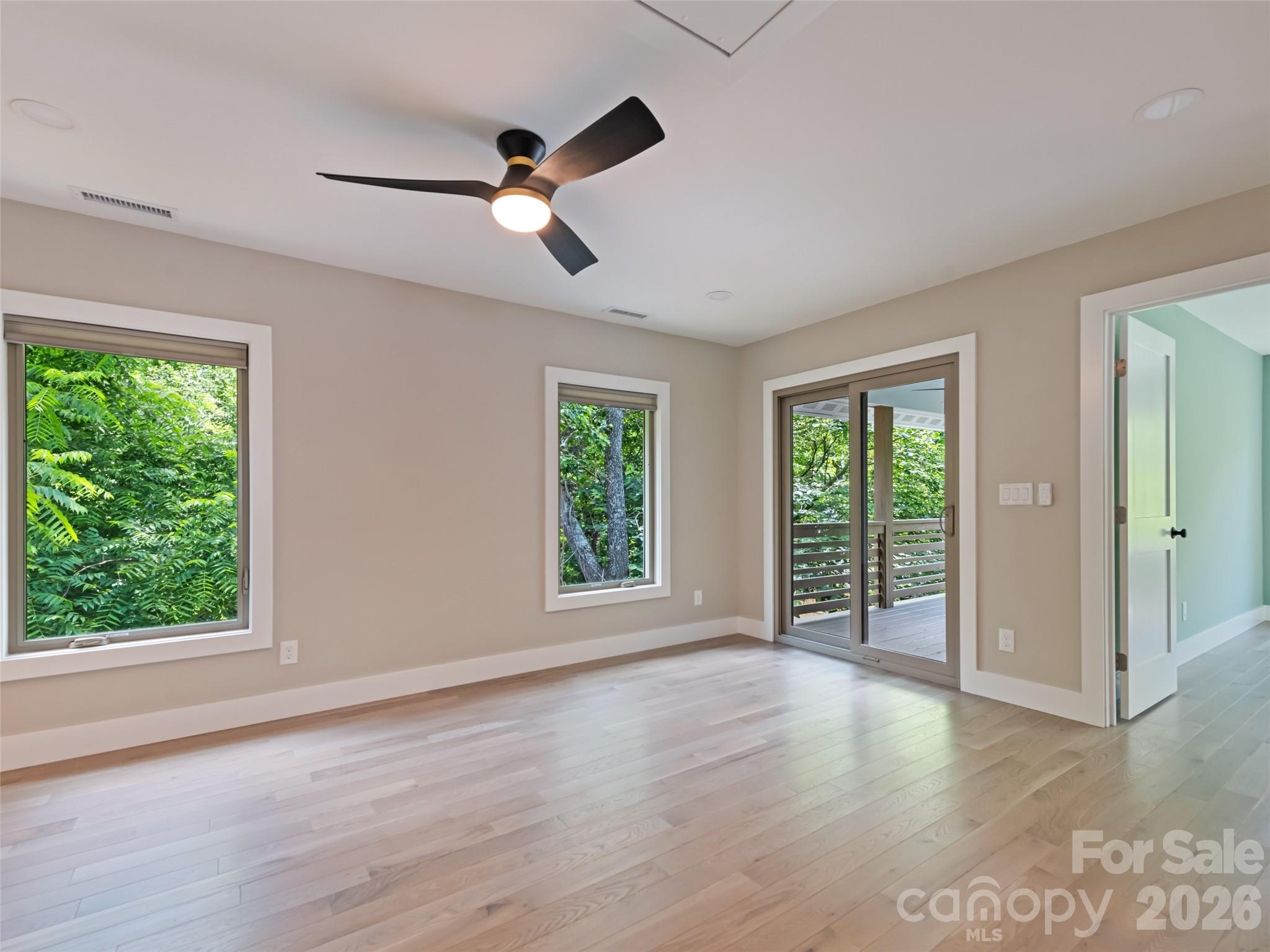 10 Pruitt Street — Asheville