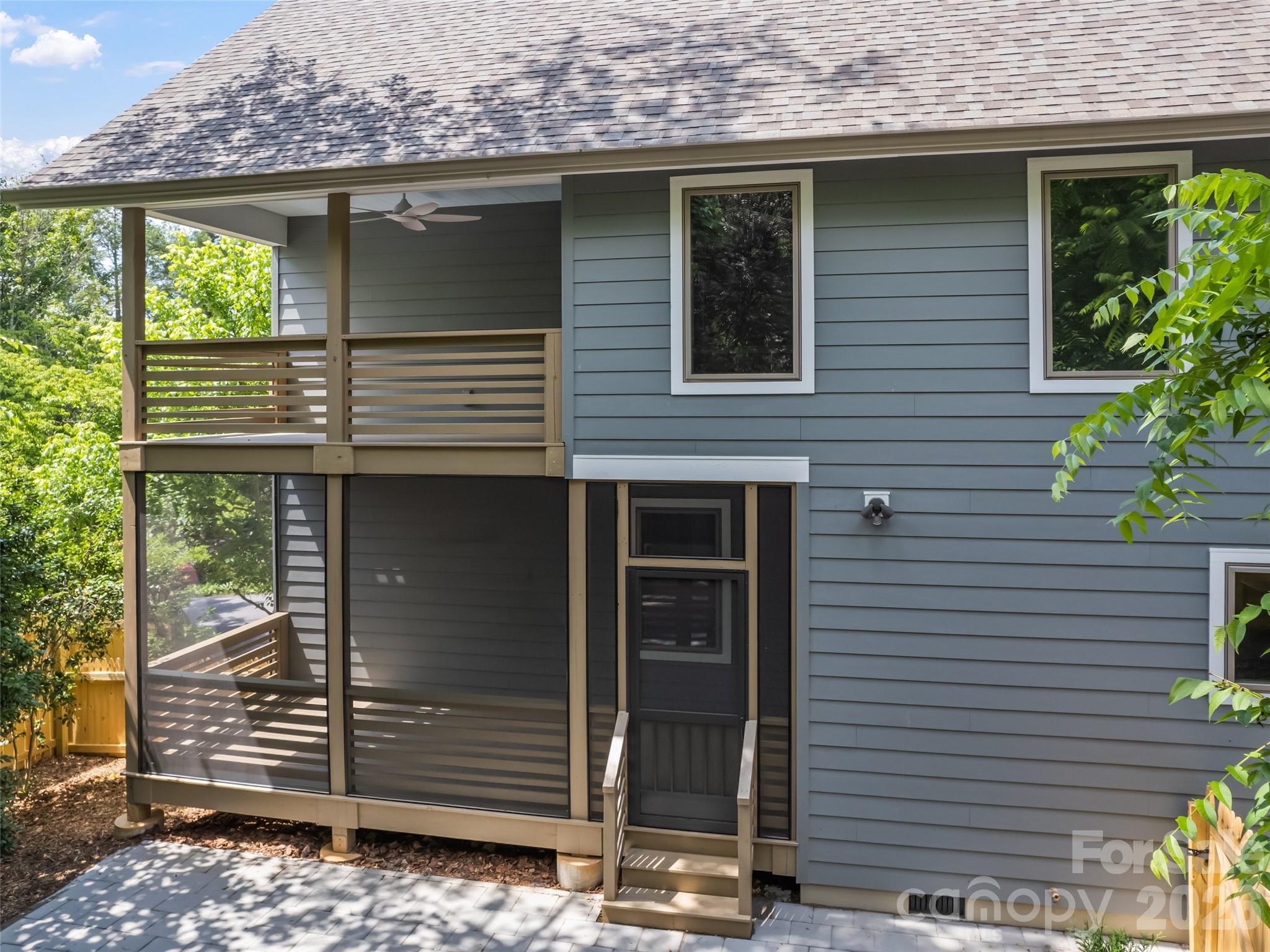10 Pruitt Street — Asheville