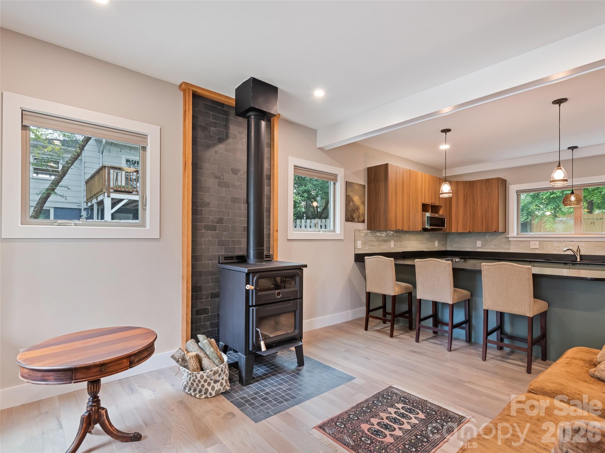 10 Pruitt Street — Asheville
