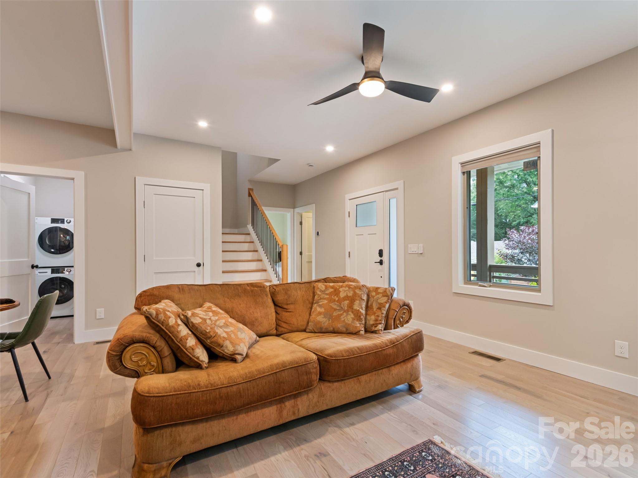 10 Pruitt Street — Asheville