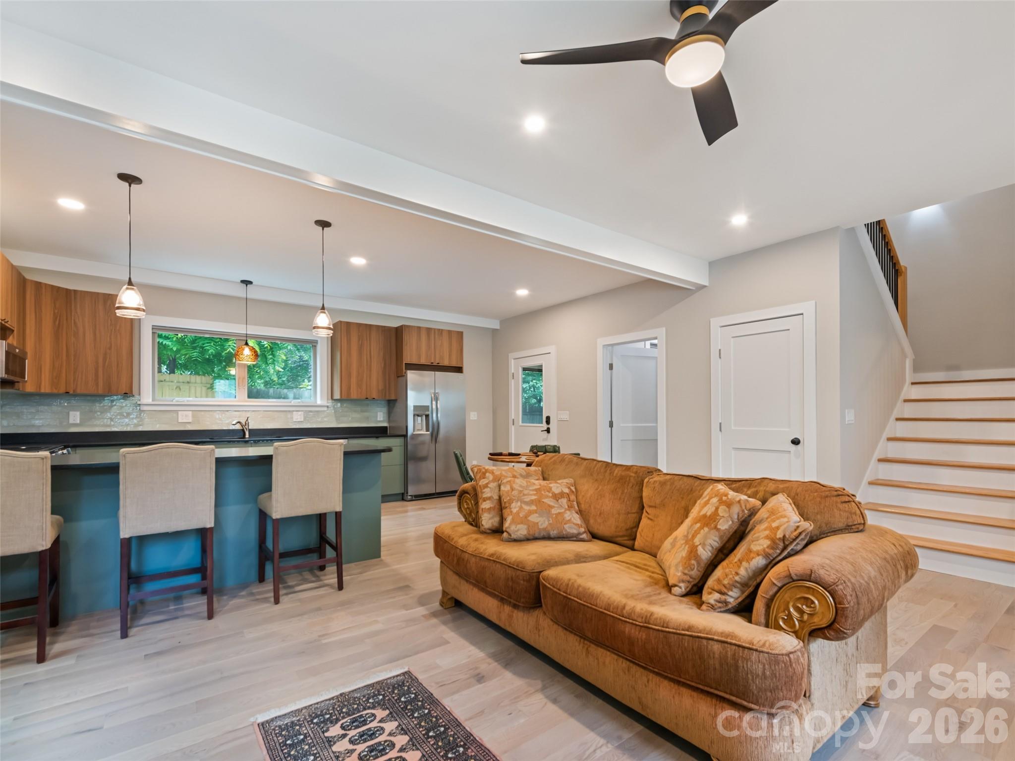10 Pruitt Street — Asheville