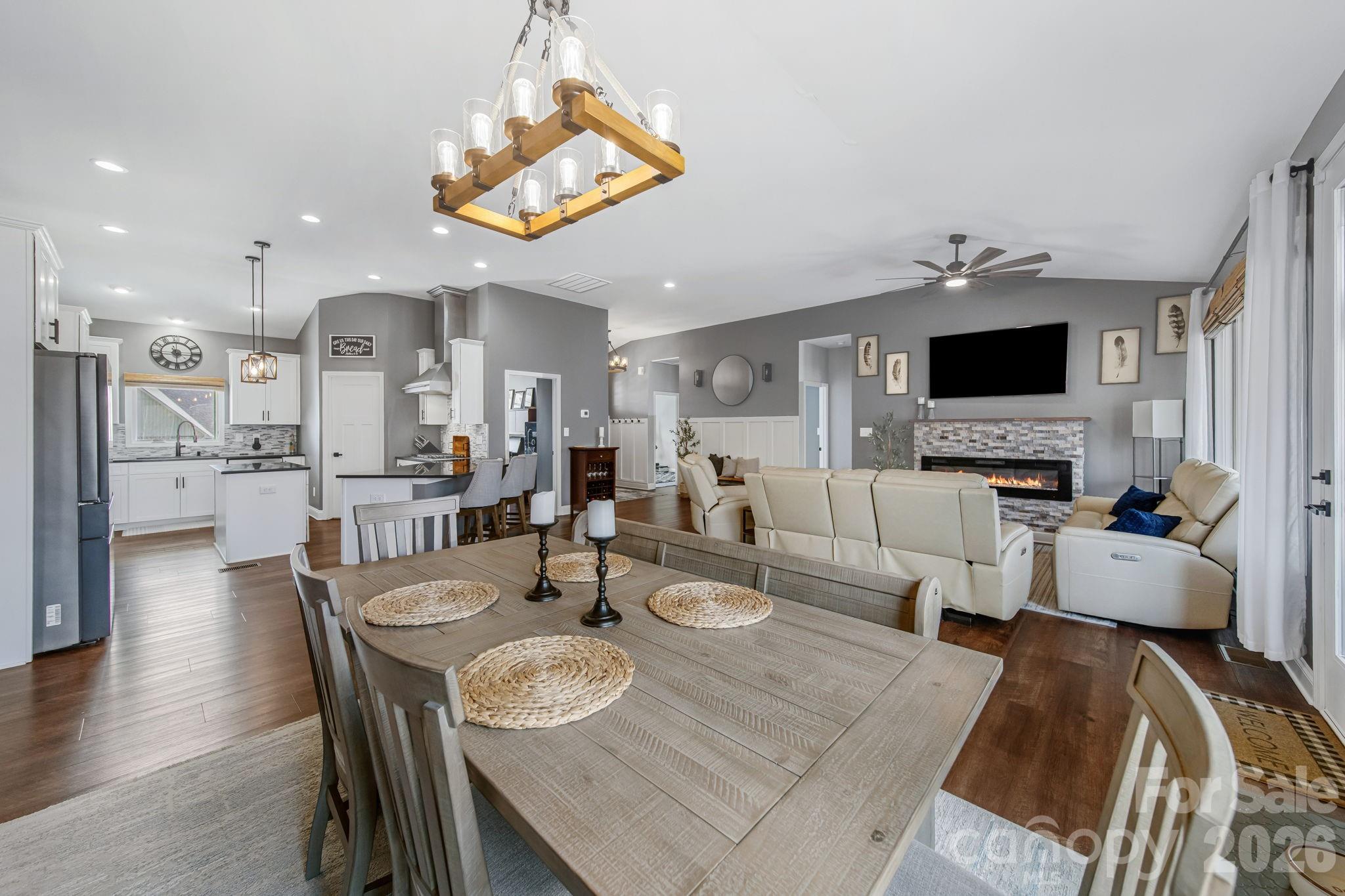 128 Laurel Ridge Drive — Statesville