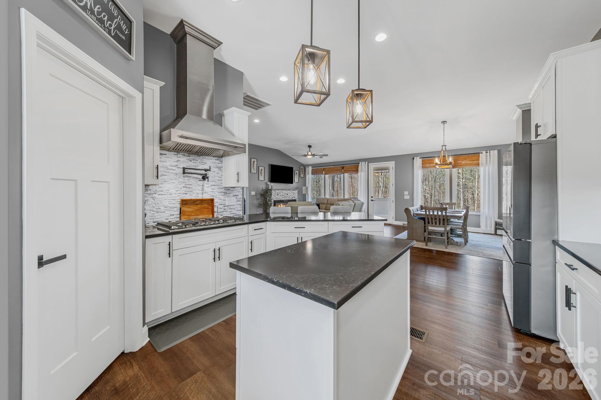 128 Laurel Ridge Drive — Statesville
