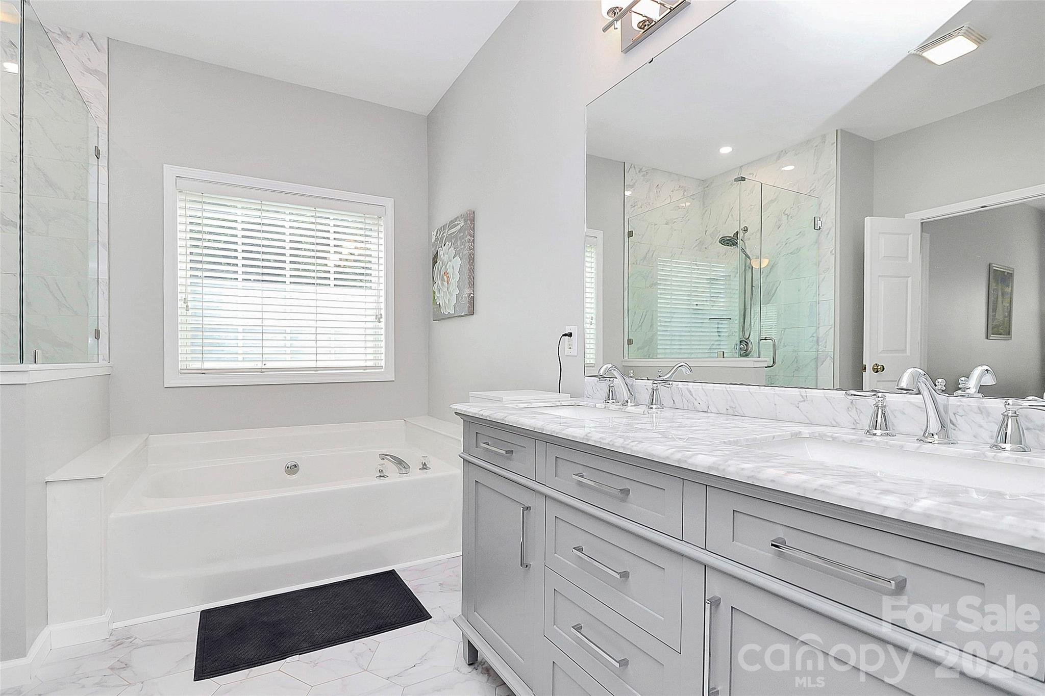 11816 Pheasant Lane — Charlotte