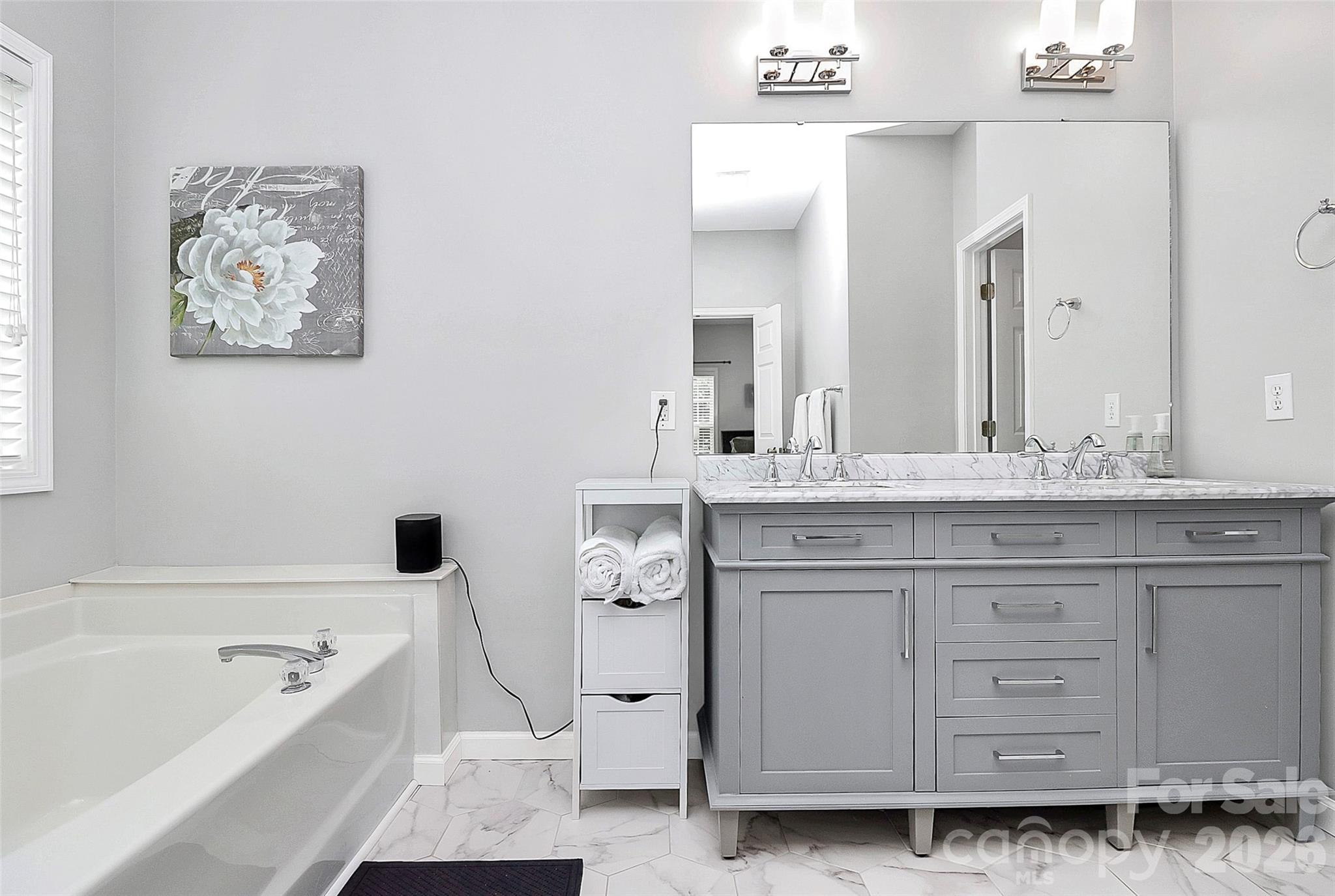 11816 Pheasant Lane — Charlotte