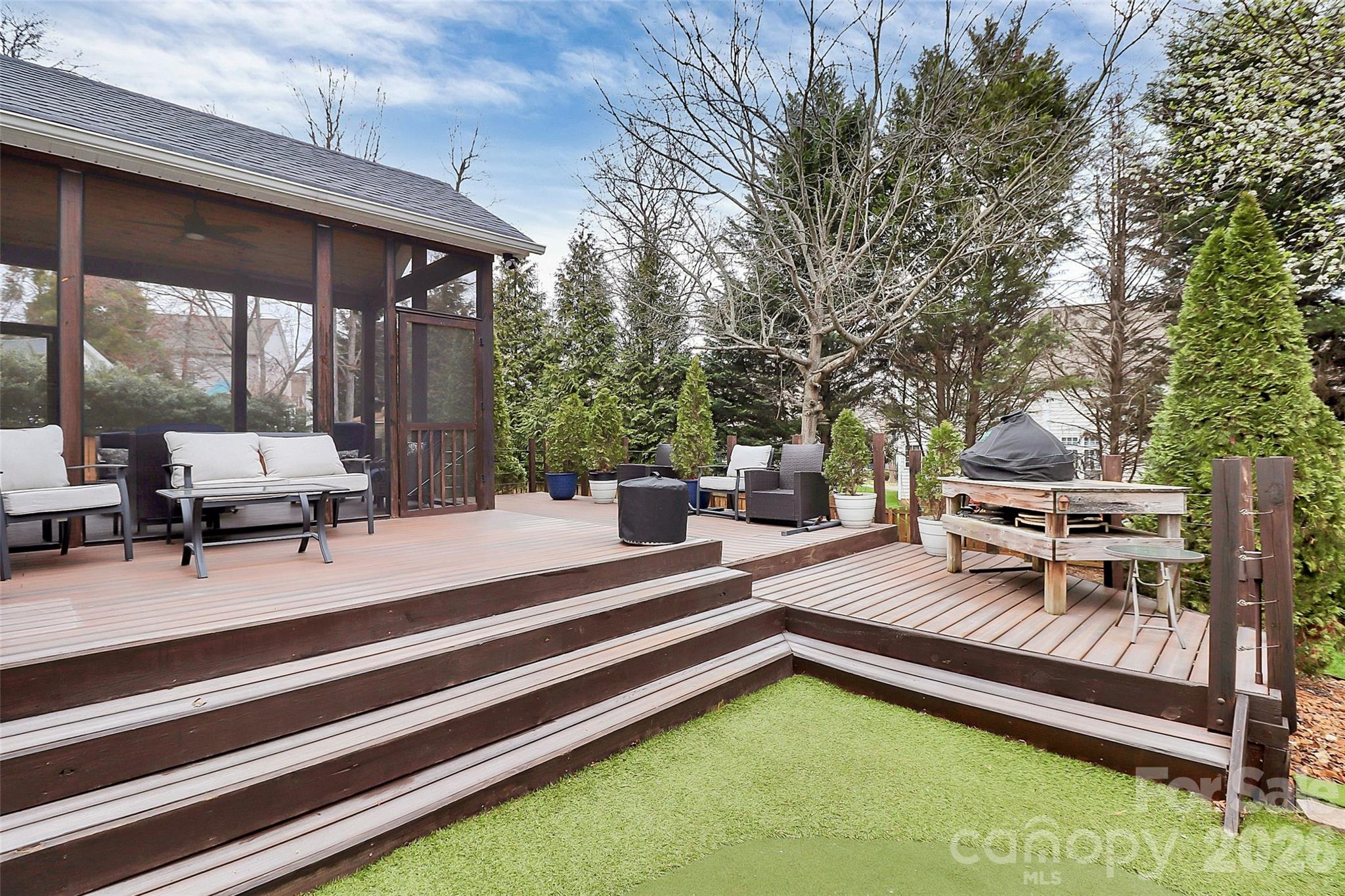 11816 Pheasant Lane — Charlotte