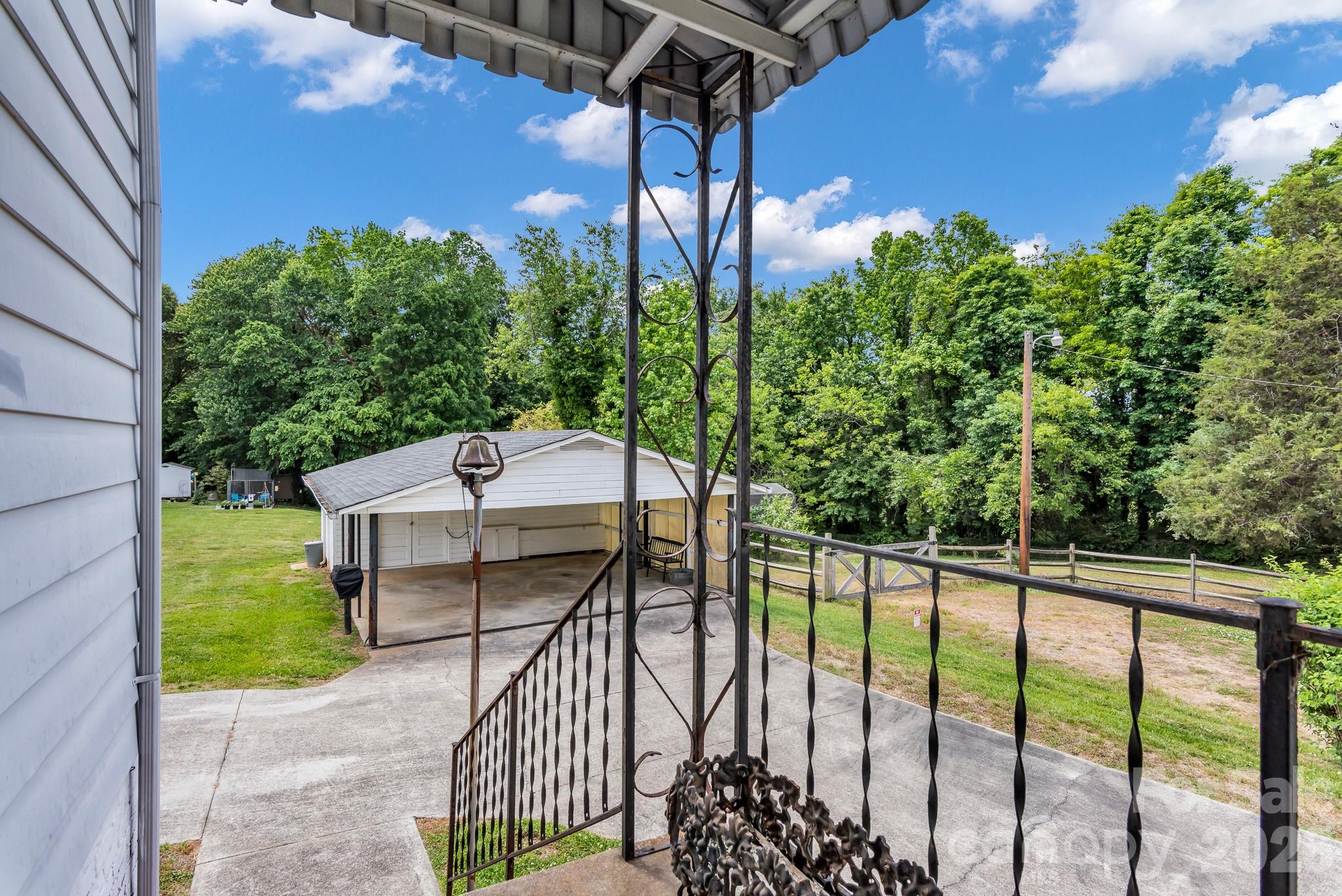 310 E Ryder Avenue — Landis