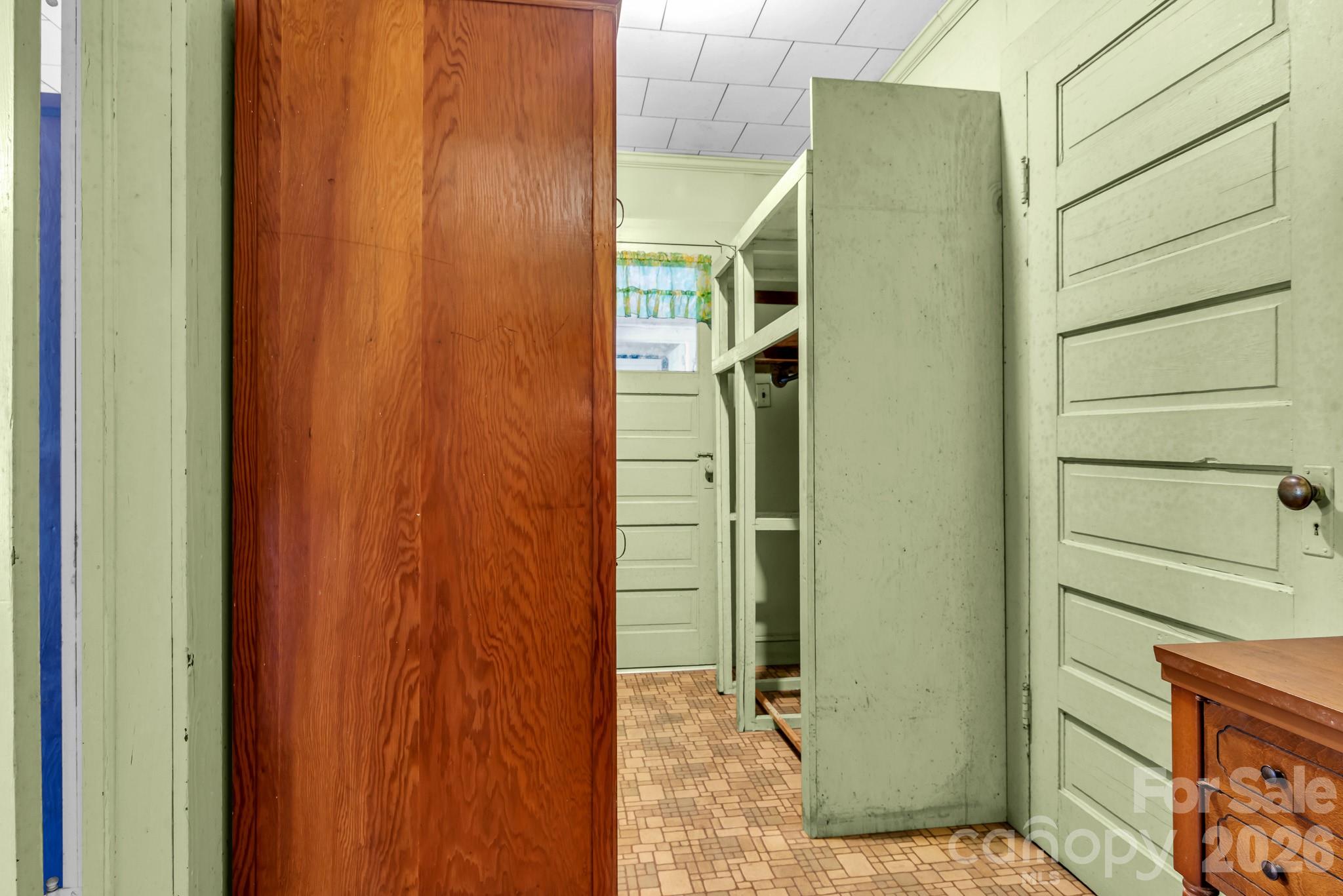 310 E Ryder Avenue — Landis