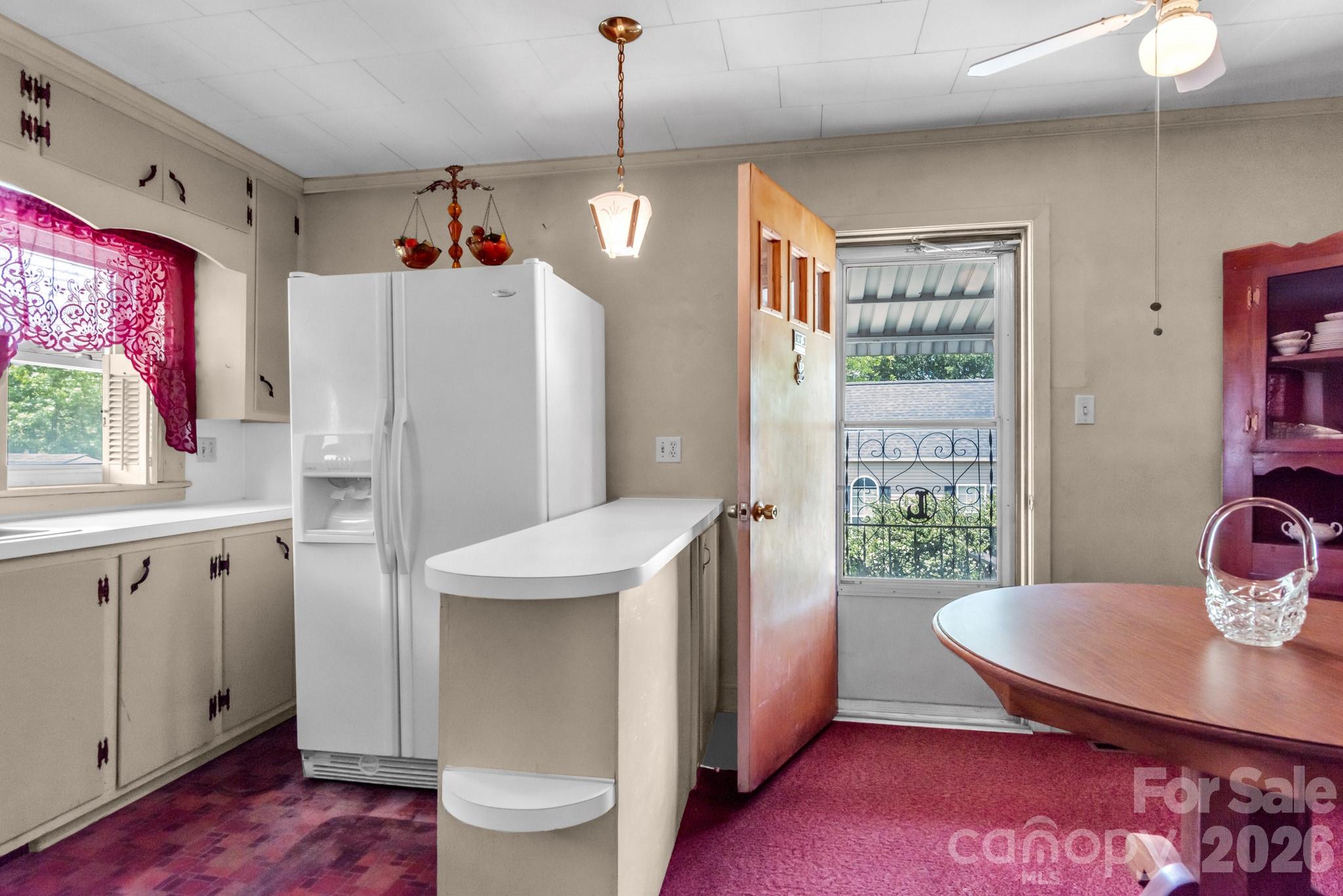 310 E Ryder Avenue — Landis