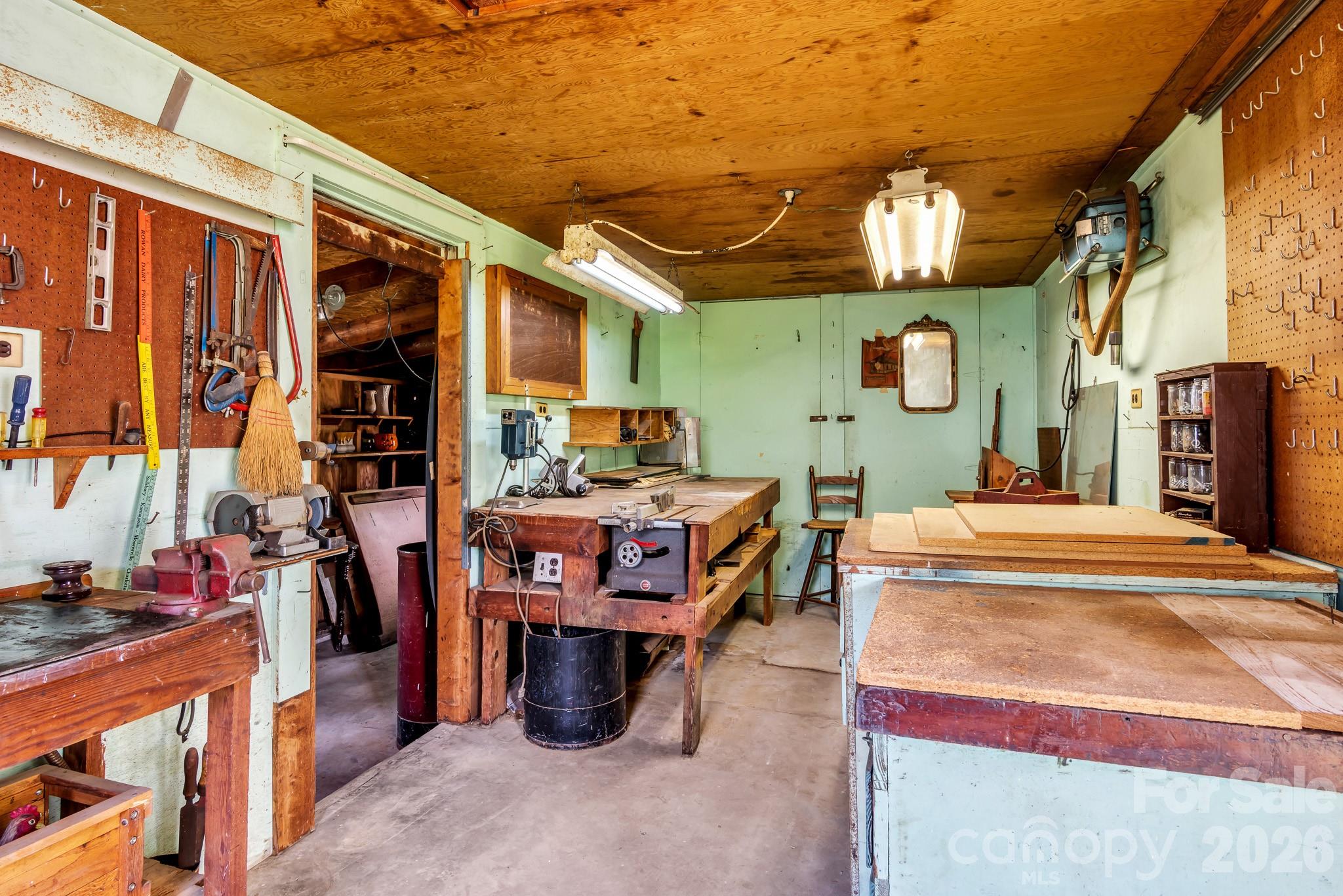 310 E Ryder Avenue — Landis
