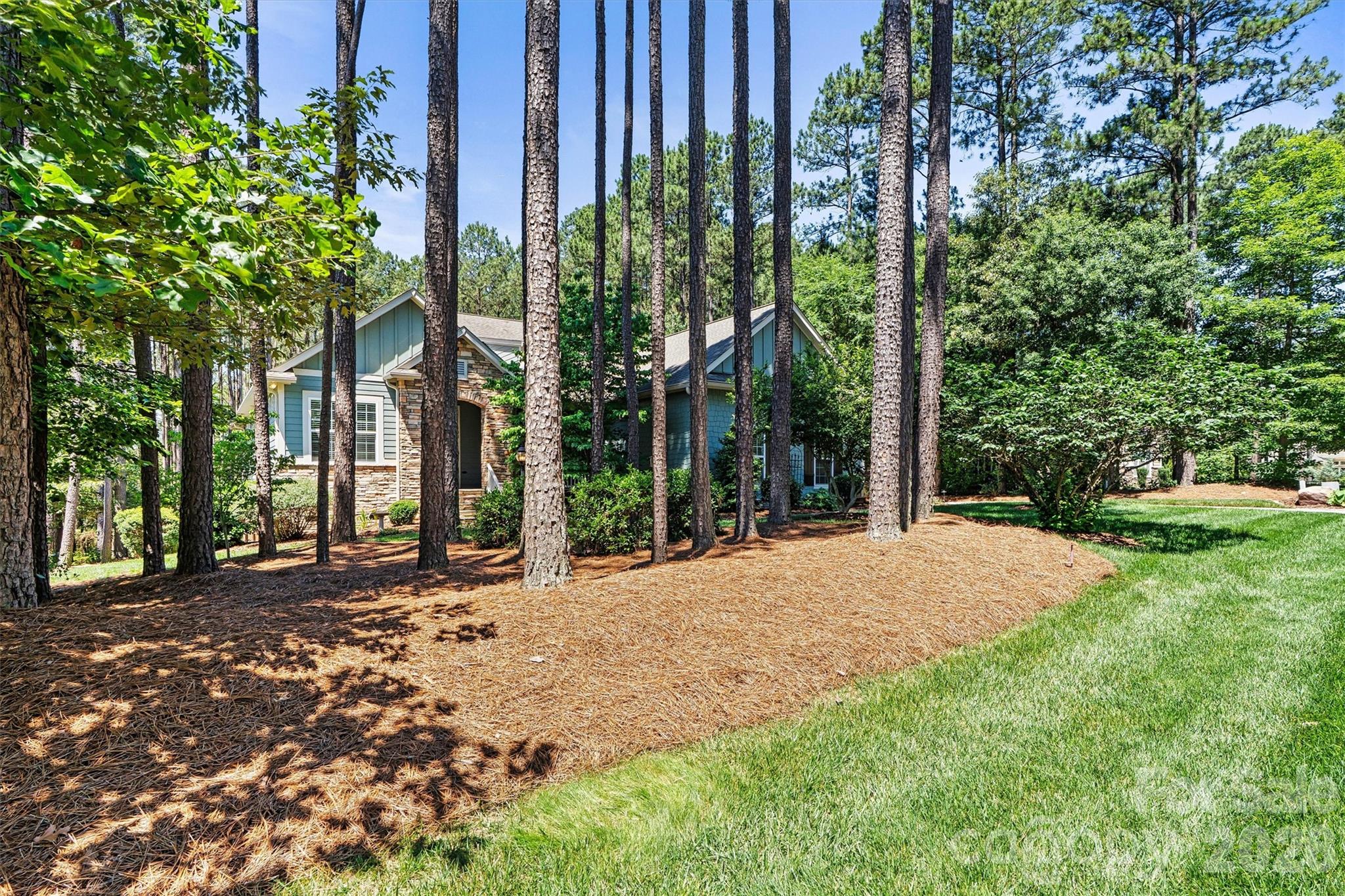 108 Heron Cove Drive — Mount Holly