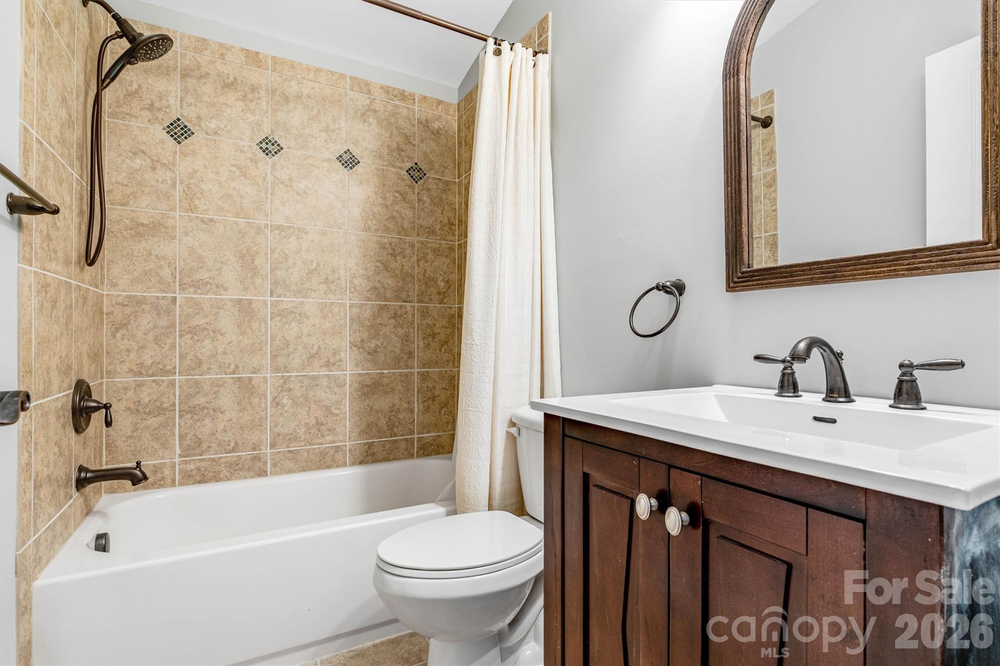 108 Heron Cove Drive — Mount Holly