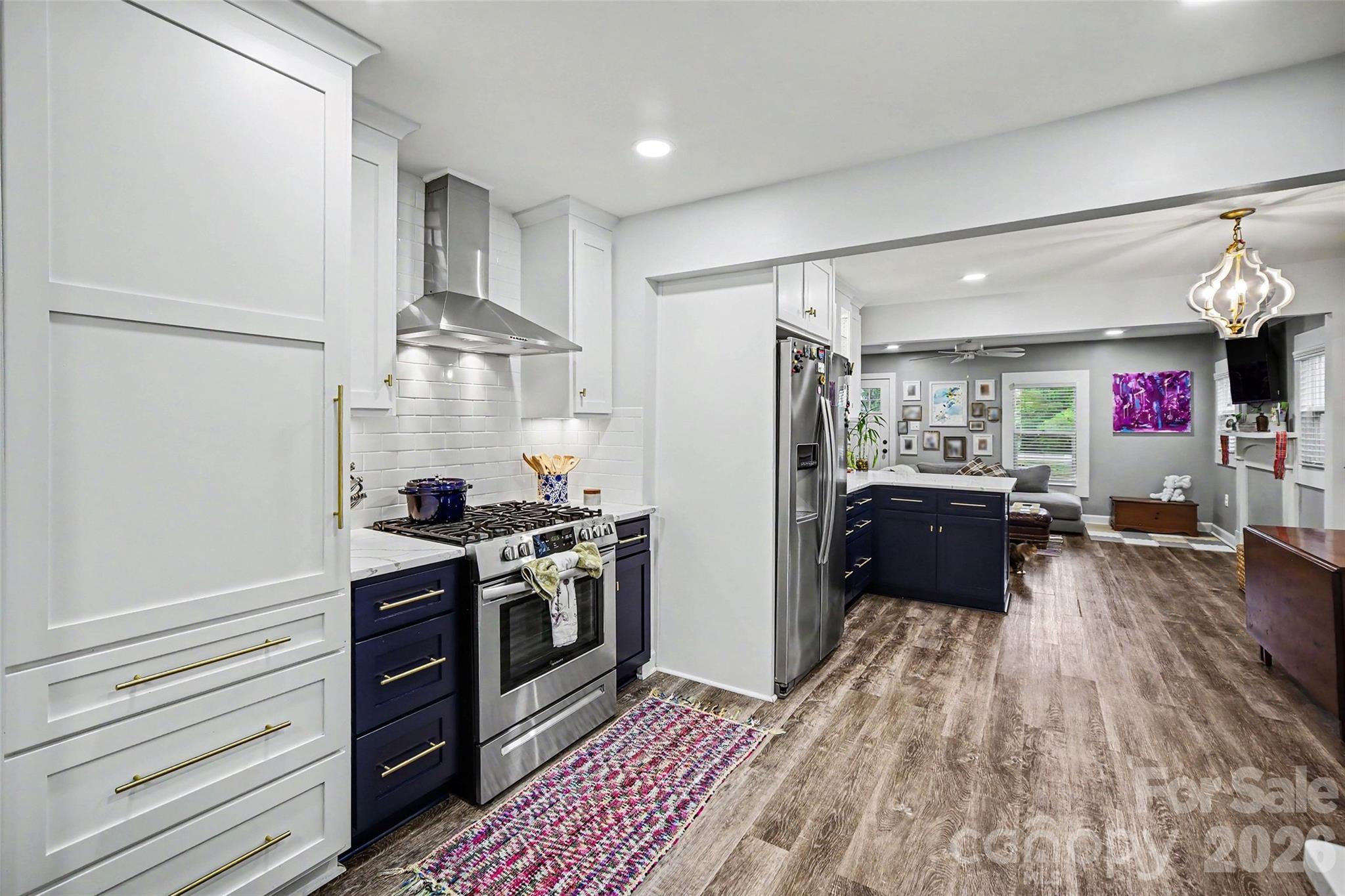 1528 S Point Road — Belmont