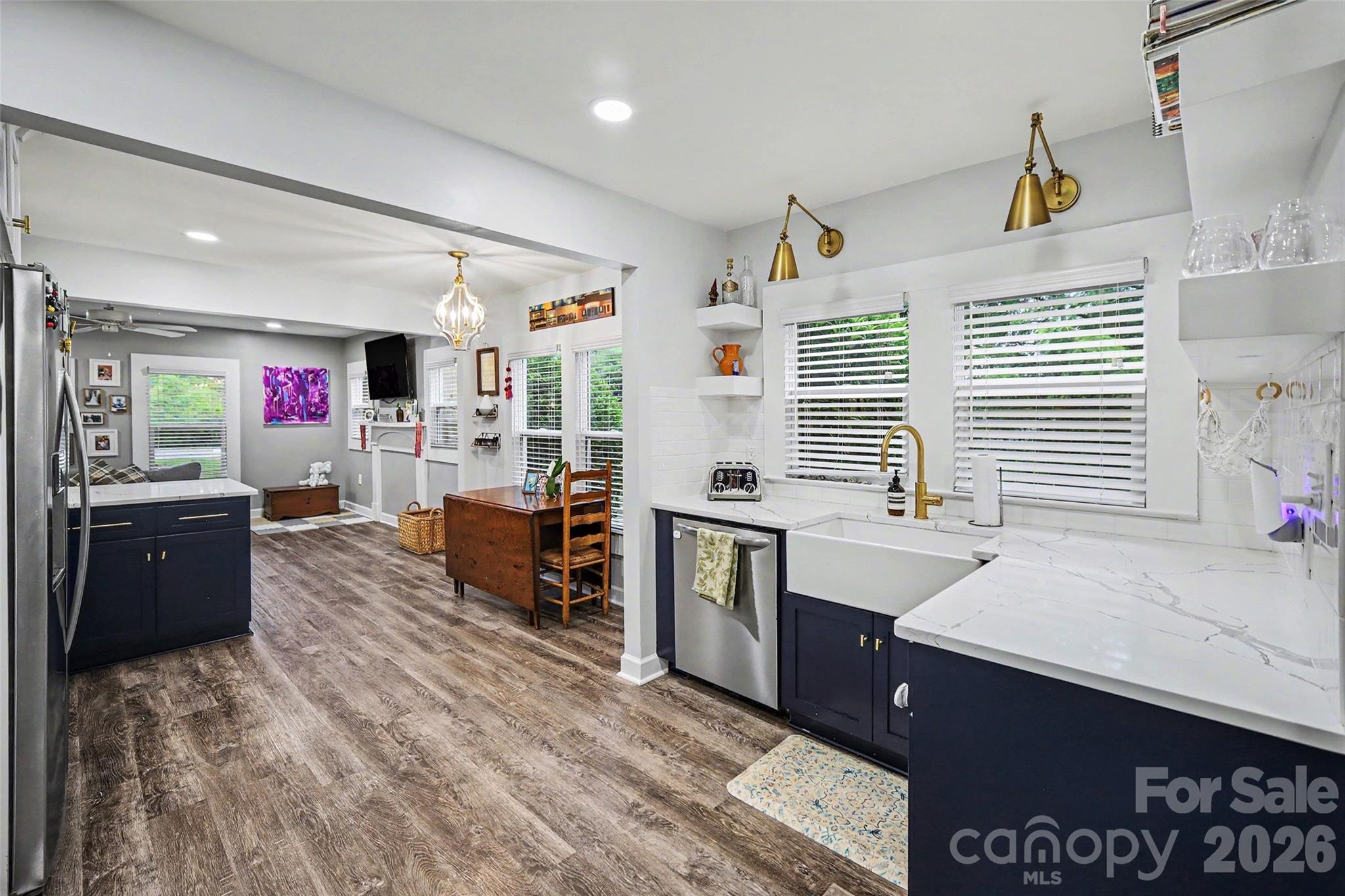 1528 S Point Road — Belmont