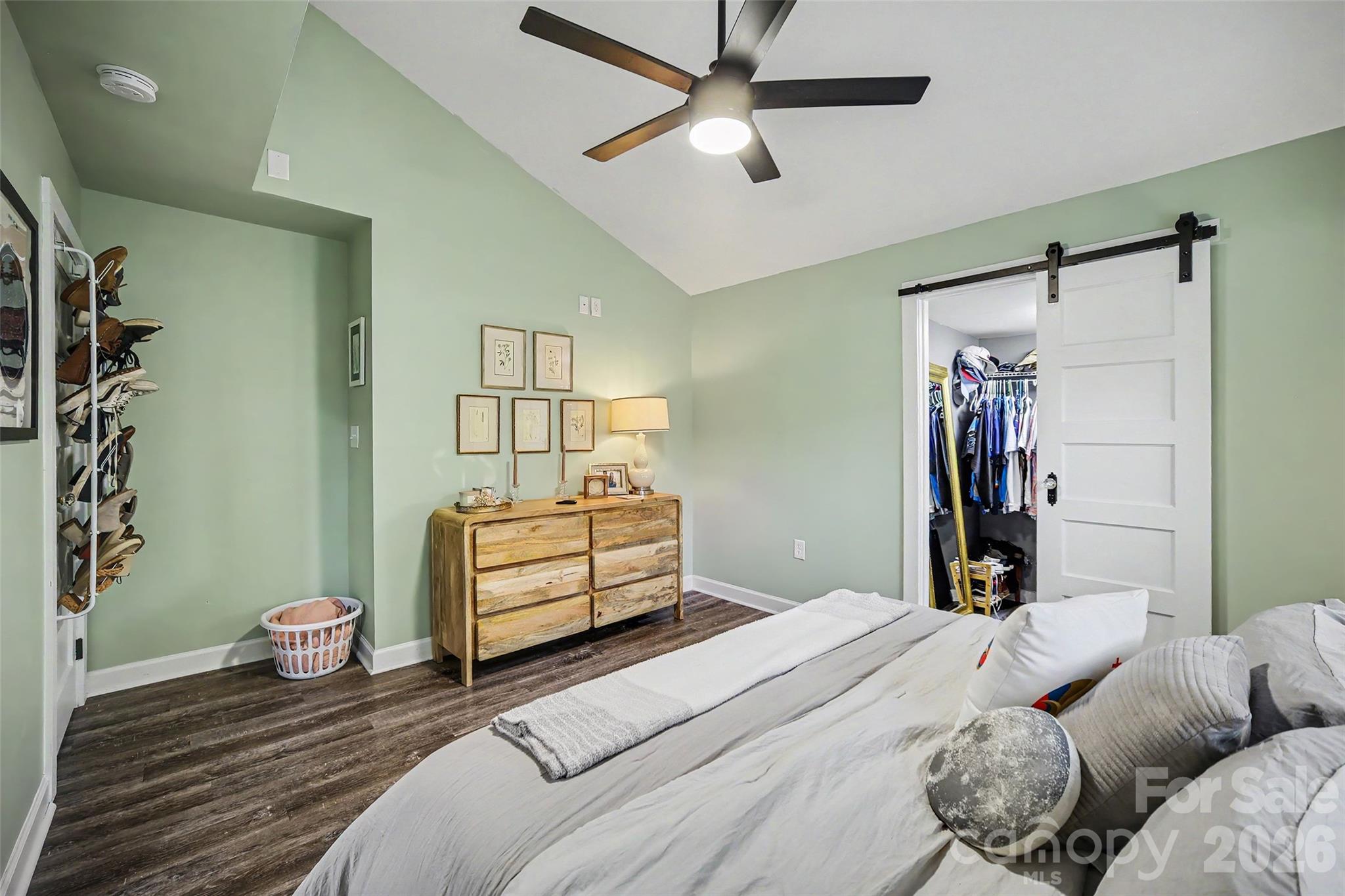 1528 S Point Road — Belmont