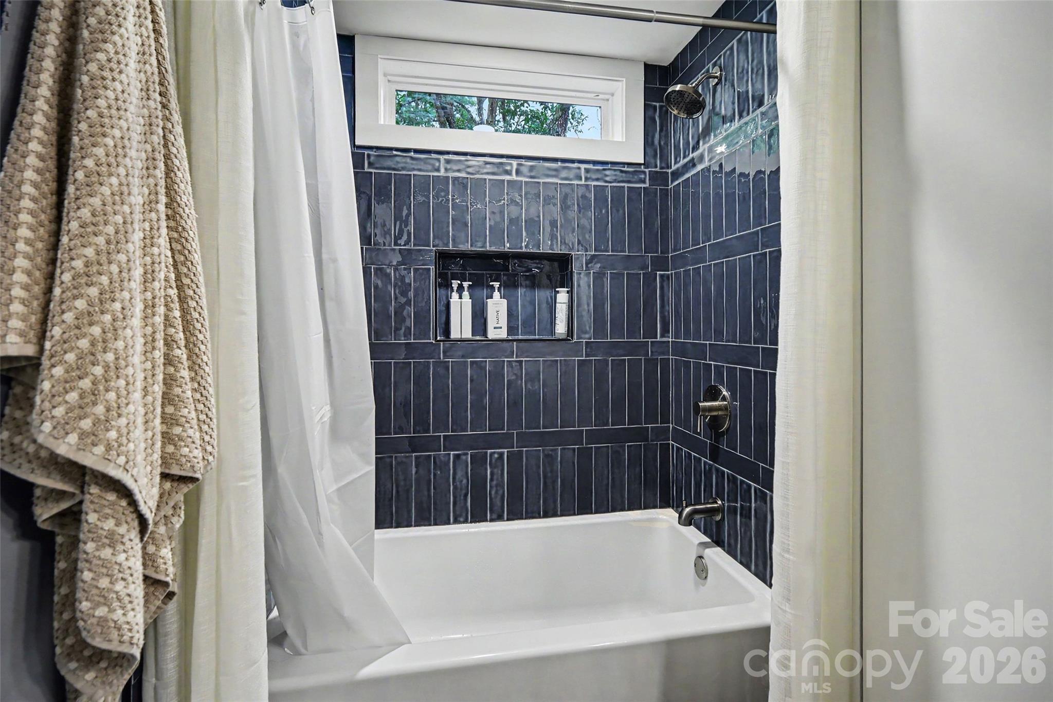 1528 S Point Road — Belmont