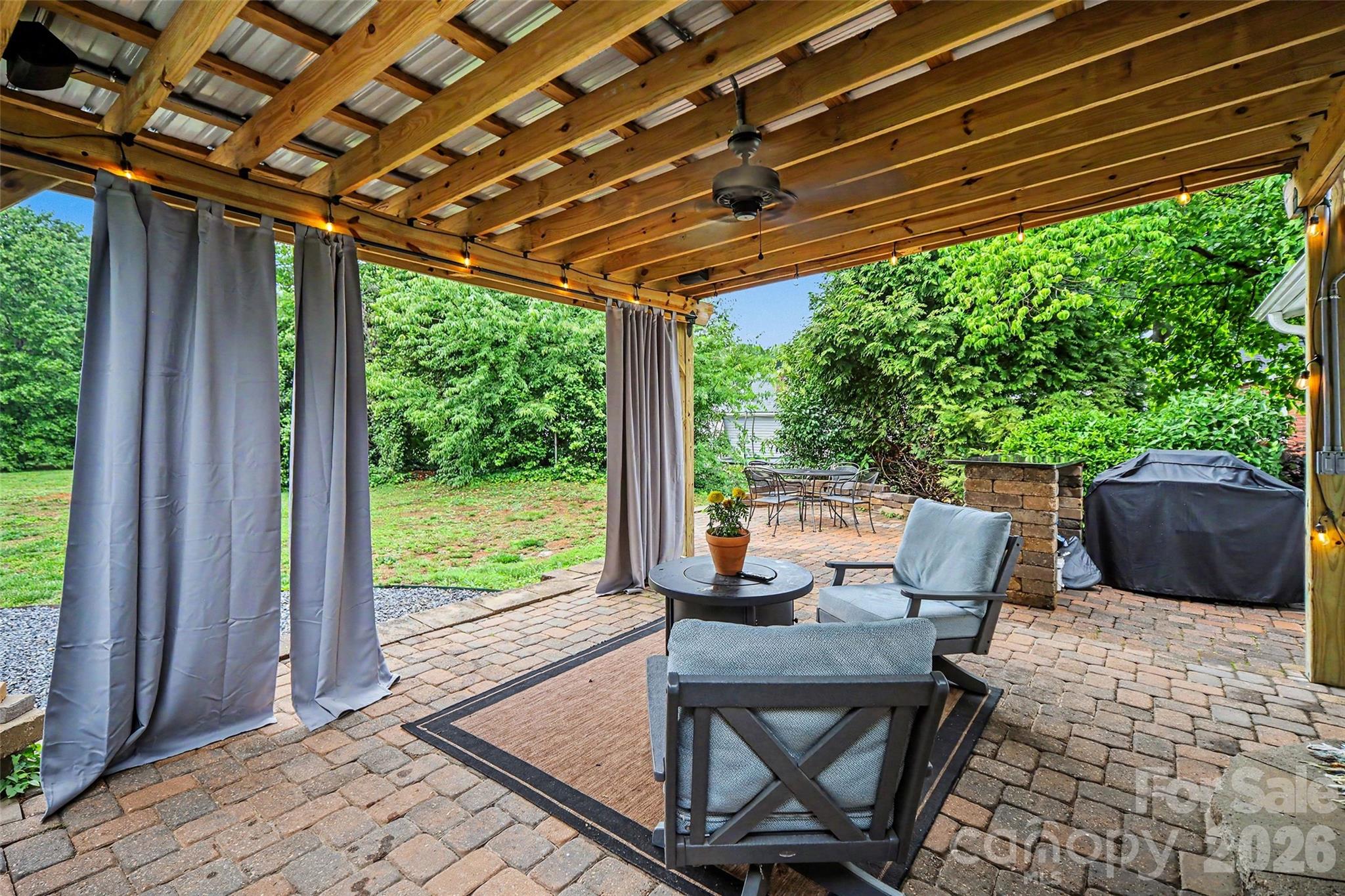 1528 S Point Road — Belmont
