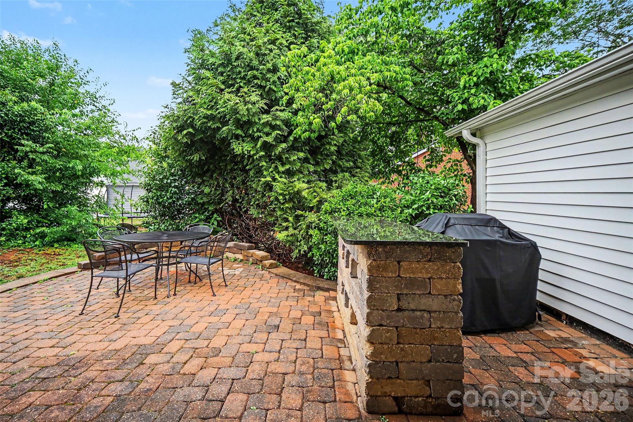 1528 S Point Road — Belmont