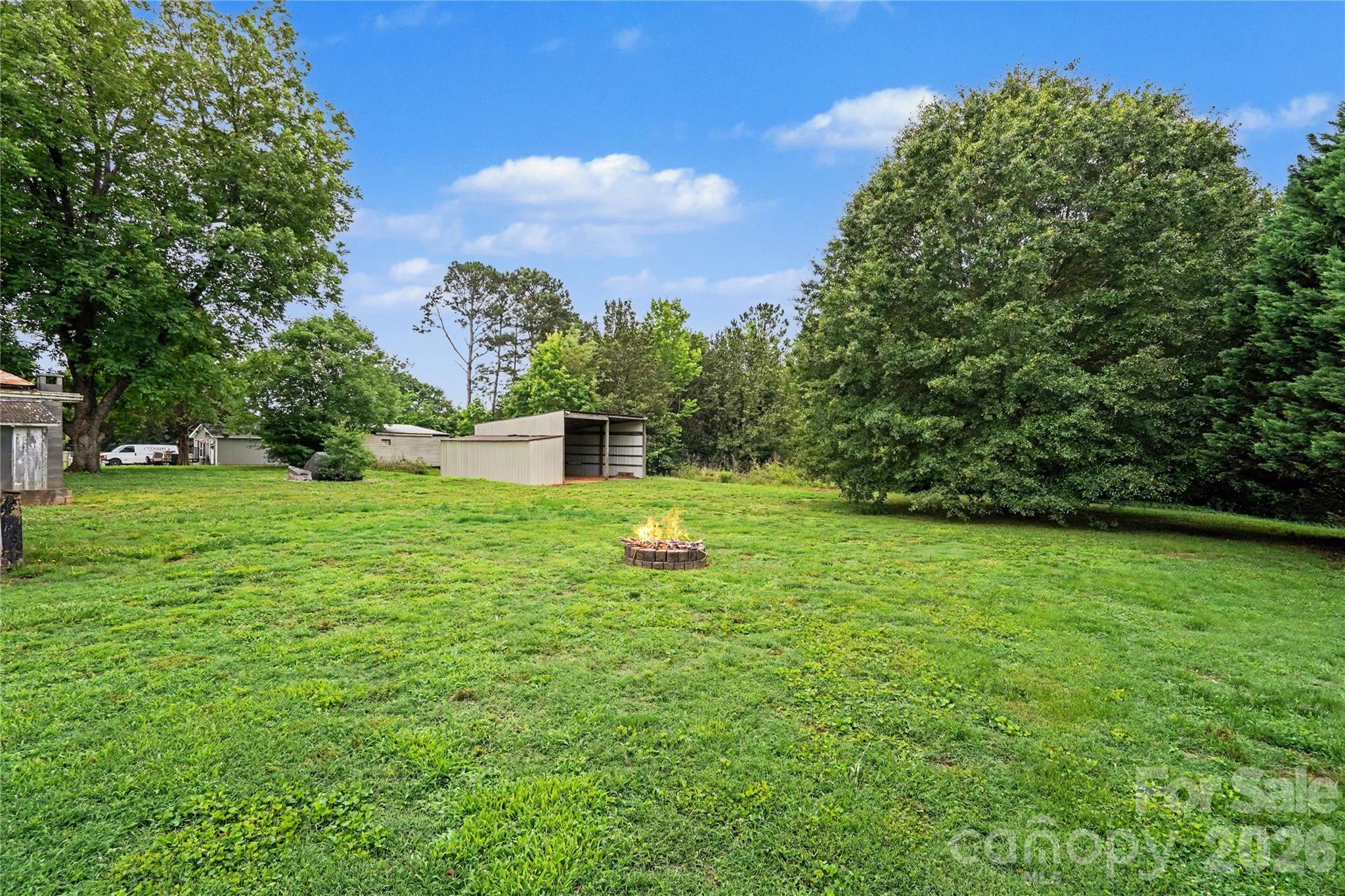 1528 S Point Road — Belmont