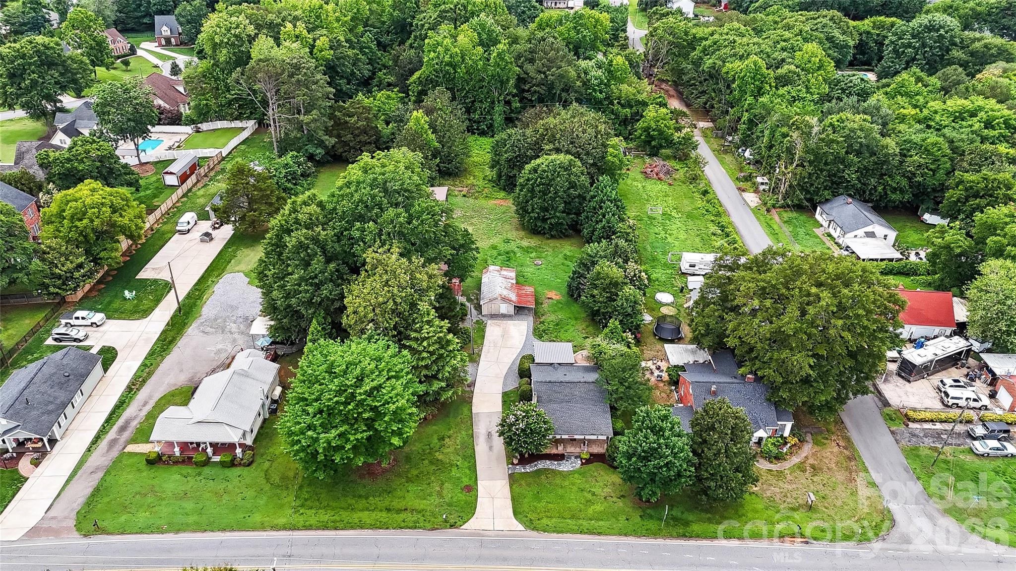 1528 S Point Road — Belmont