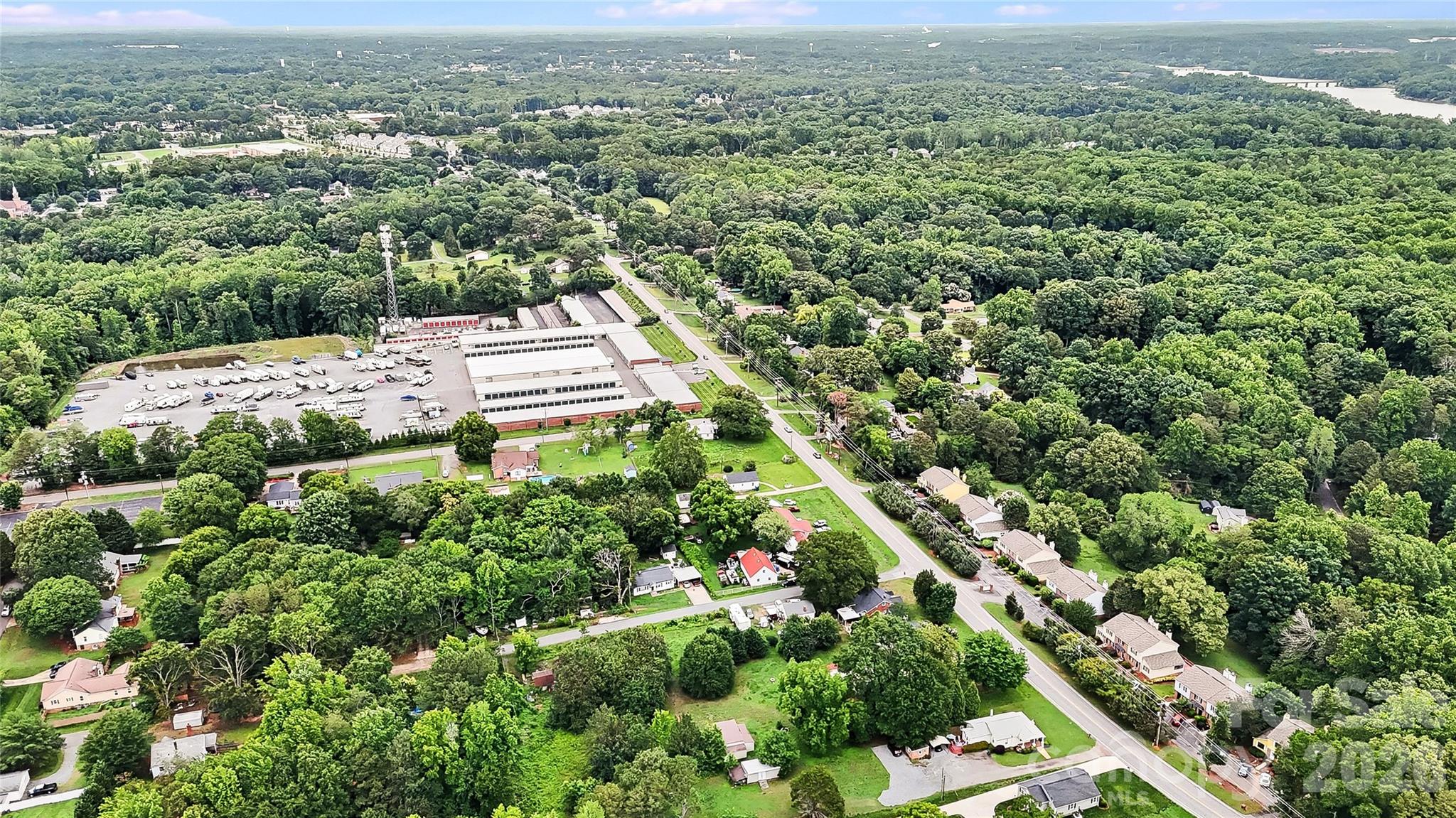 1528 S Point Road — Belmont