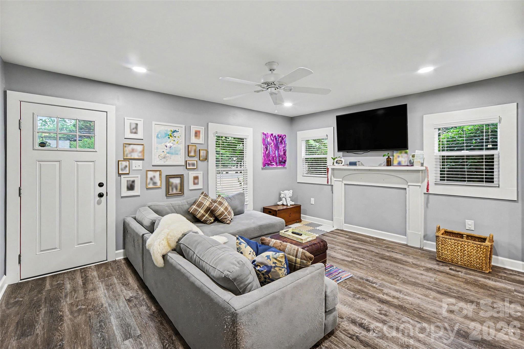 1528 S Point Road — Belmont