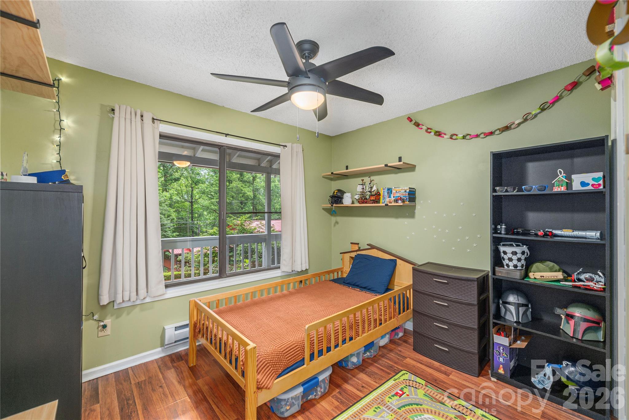 100 Bristol Lane — Maggie Valley