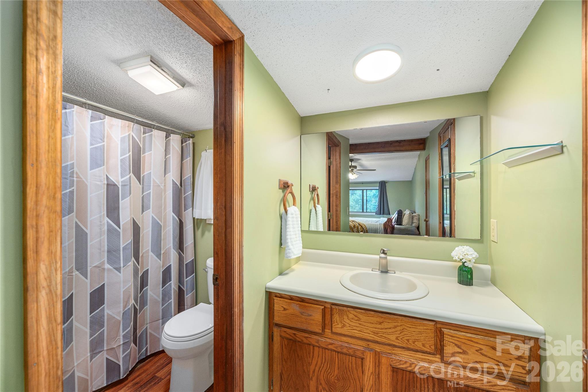 100 Bristol Lane — Maggie Valley