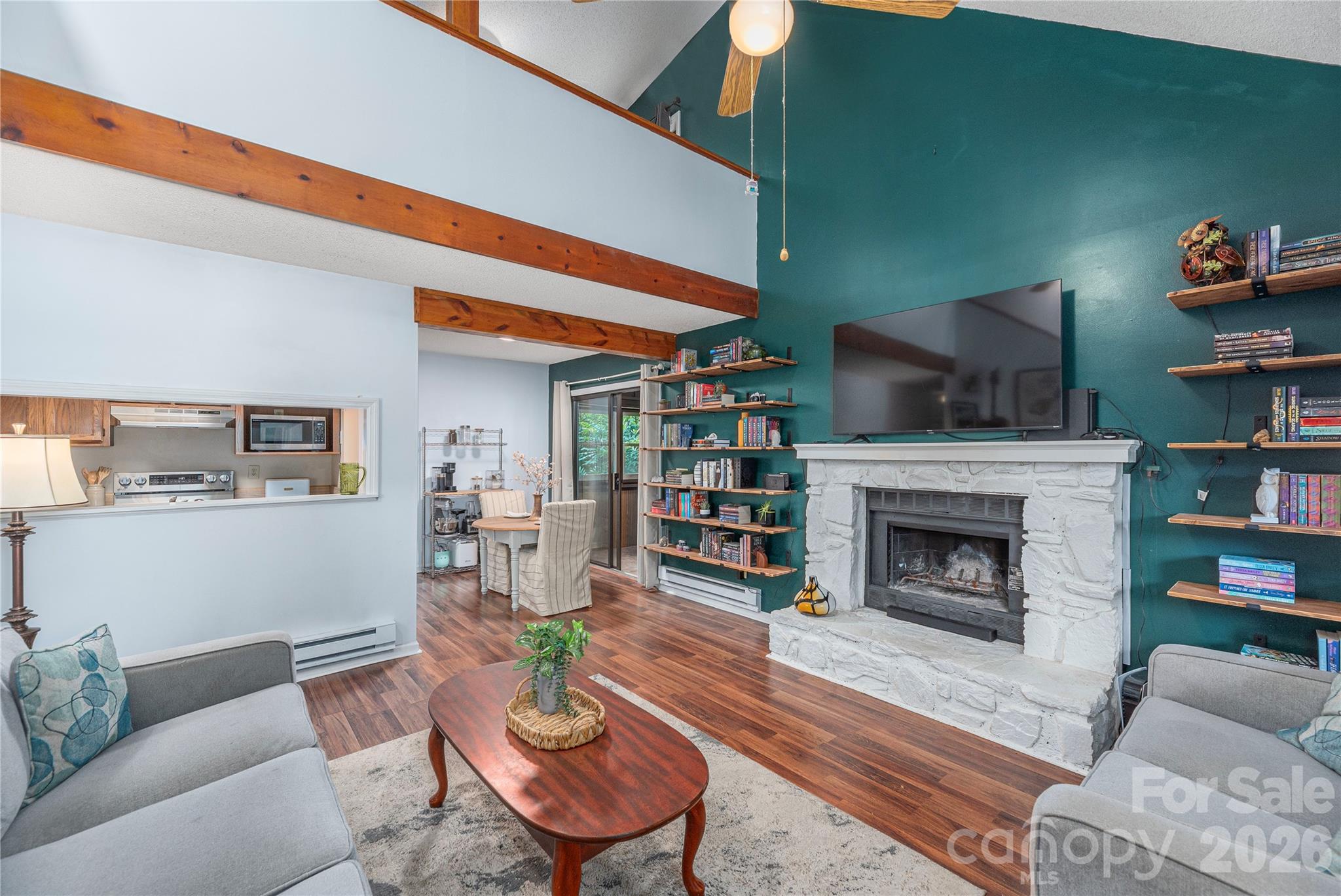 100 Bristol Lane — Maggie Valley