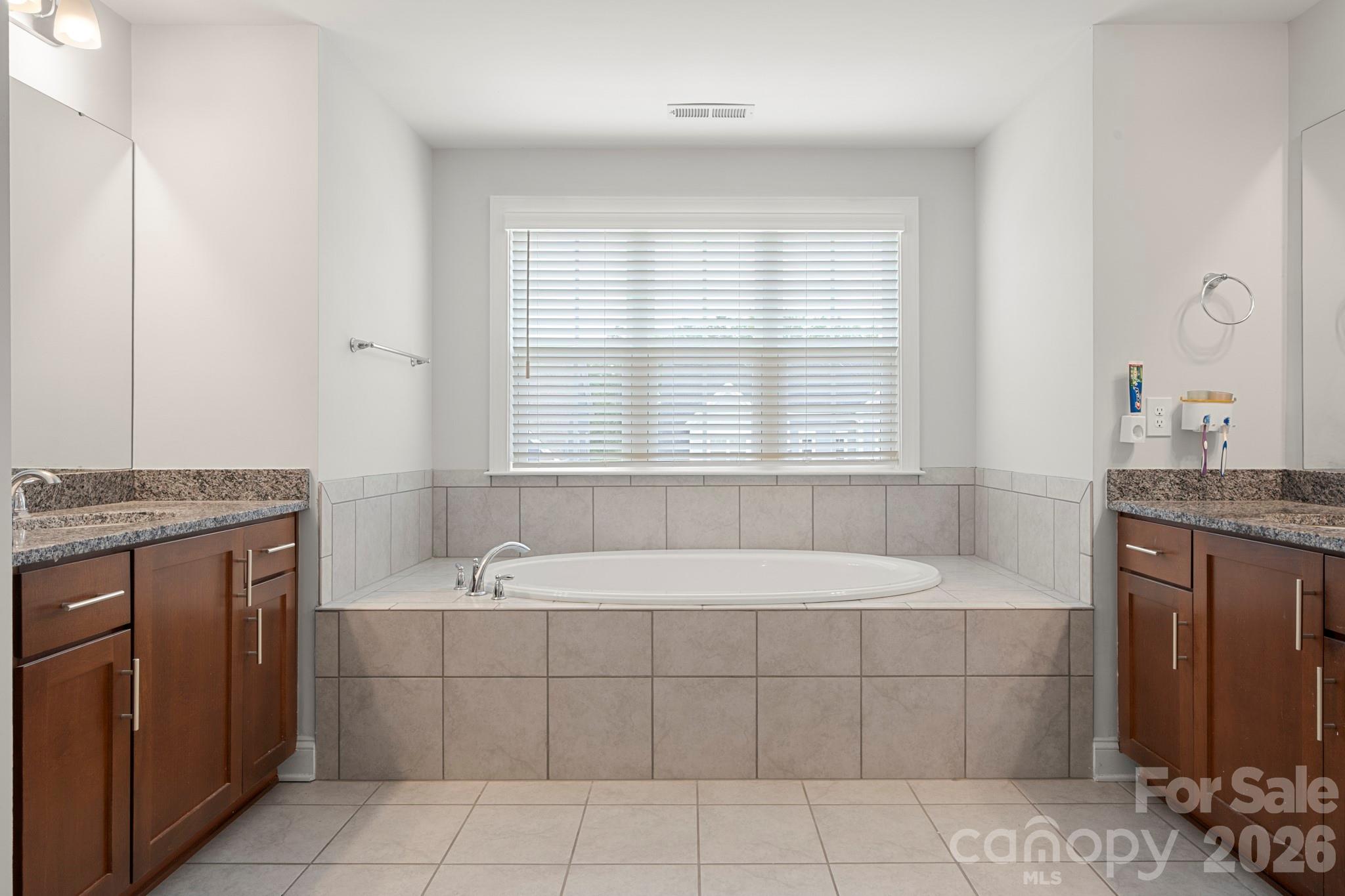 5005 Alexander Manor Drive — Charlotte