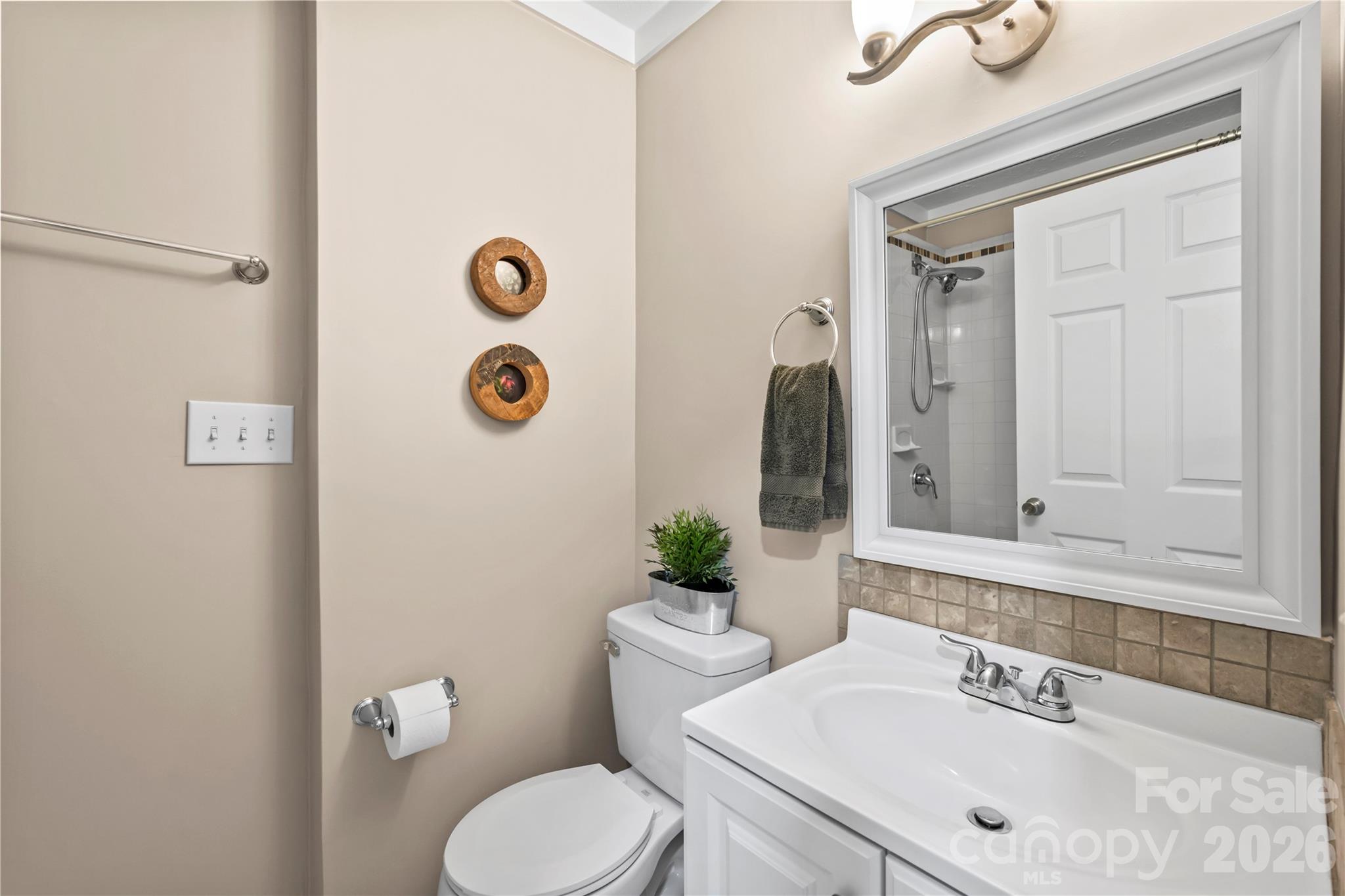 2323 Greater Druid Hills Boulevard — Hendersonville