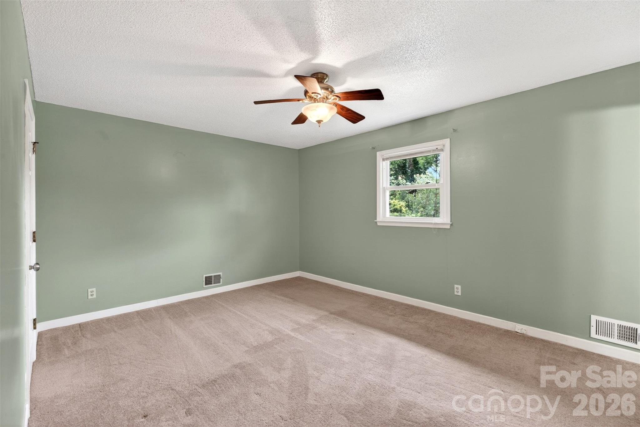 109 Woodruff Court — Moore