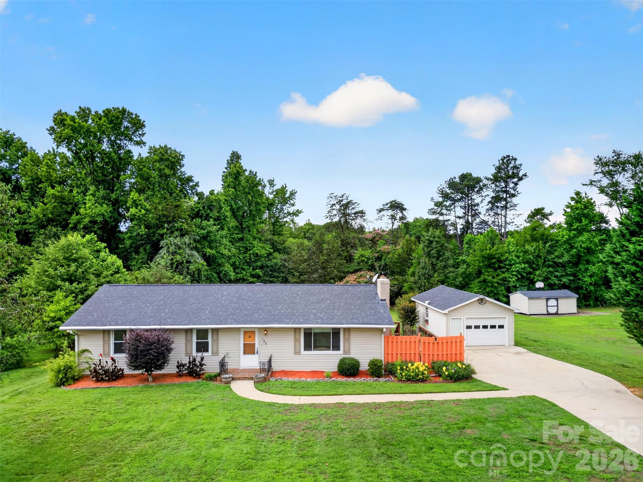 109 Woodruff Court — Moore