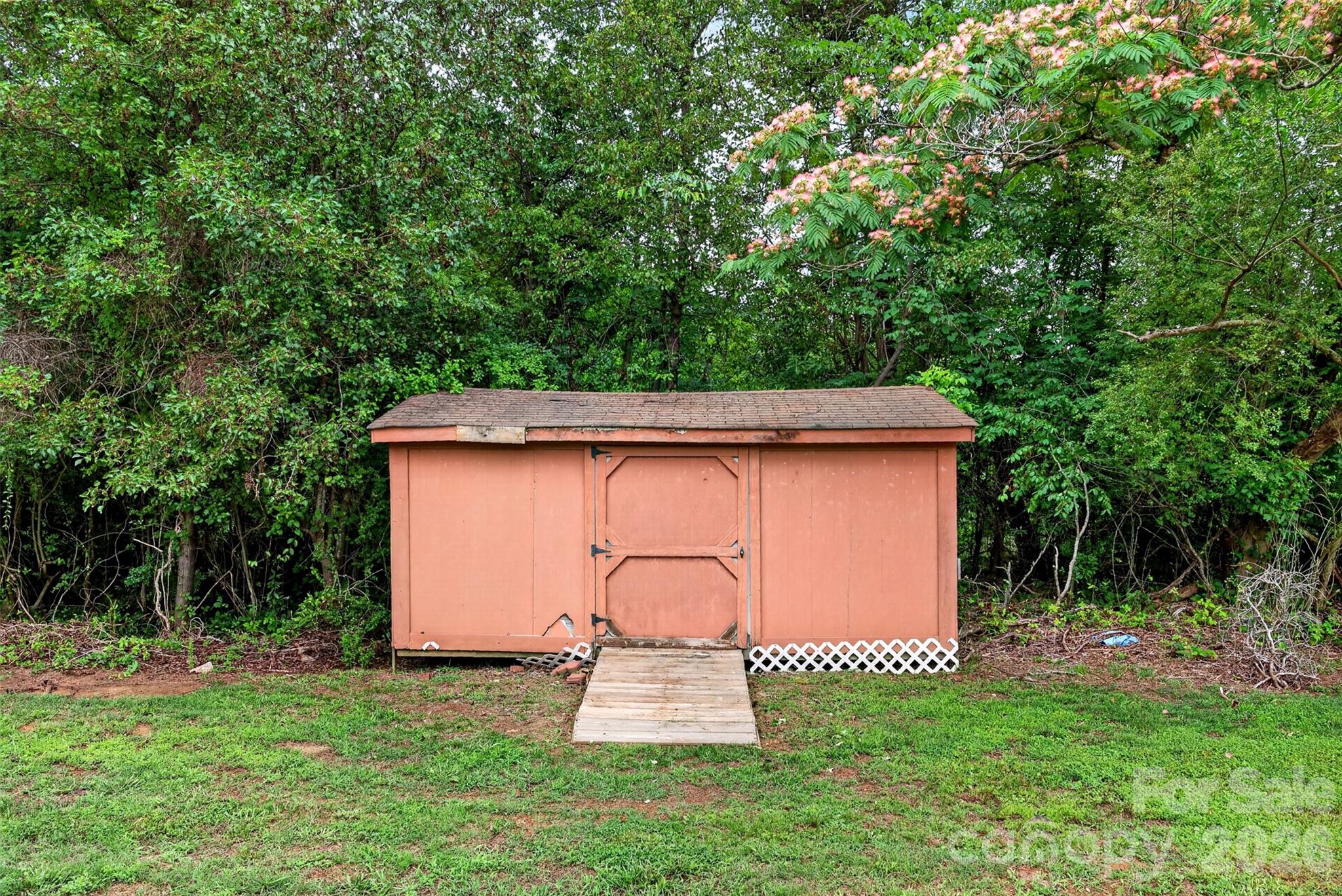 109 Woodruff Court — Moore