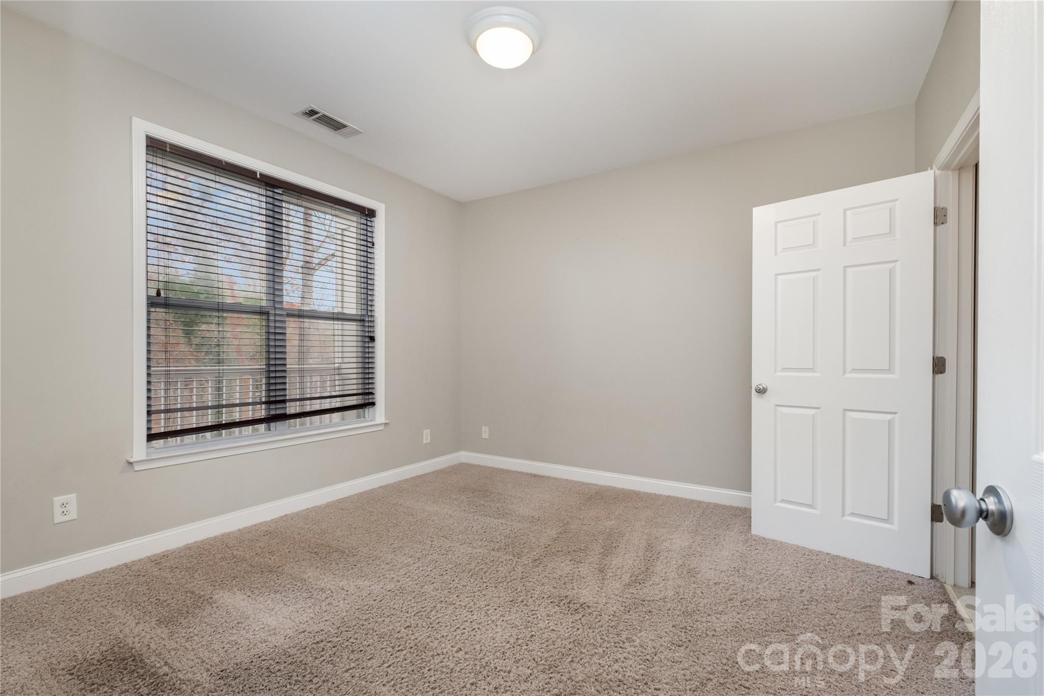 1000 E Woodlawn Road #217 — Charlotte