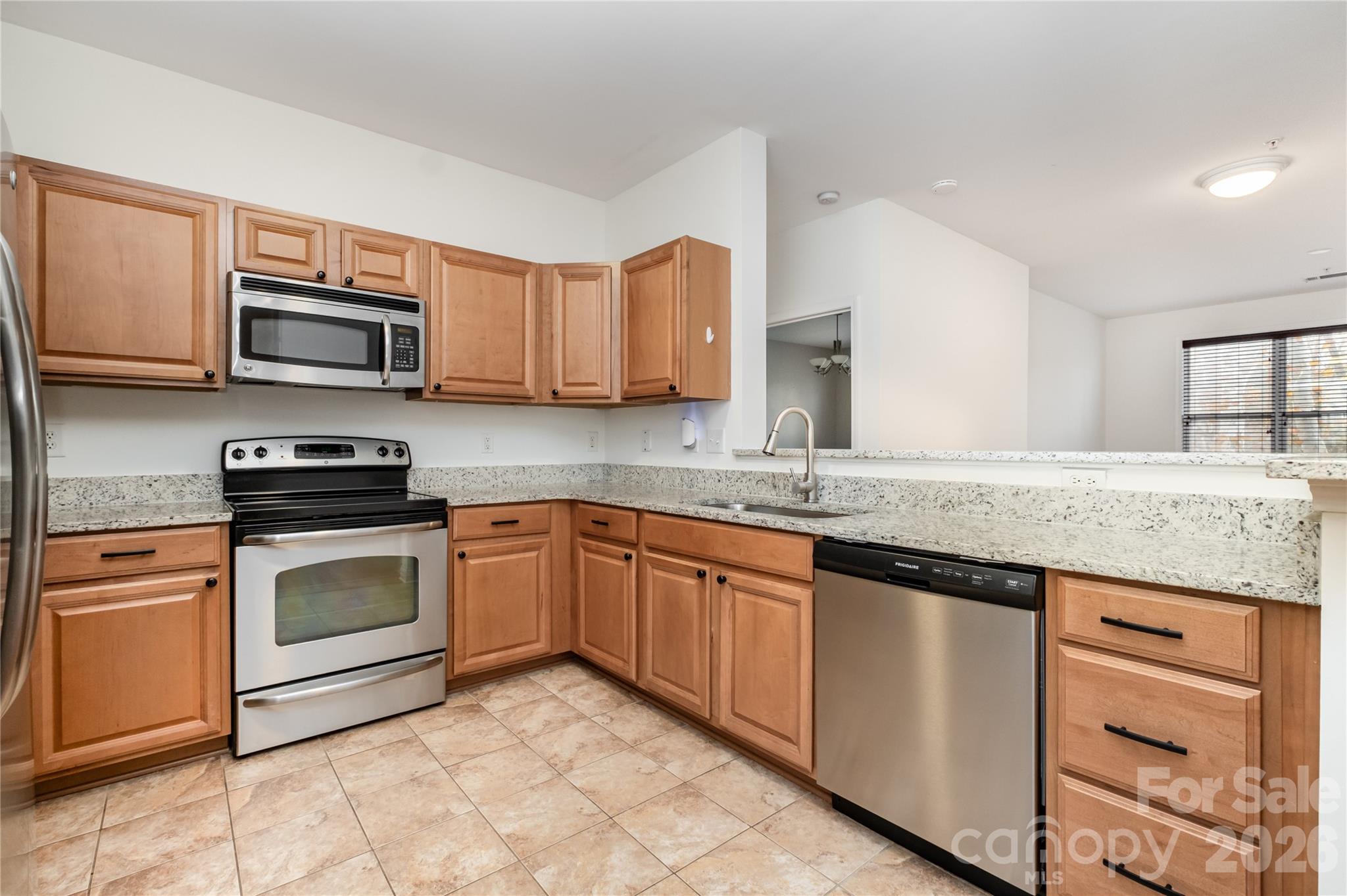 1000 E Woodlawn Road #217 — Charlotte