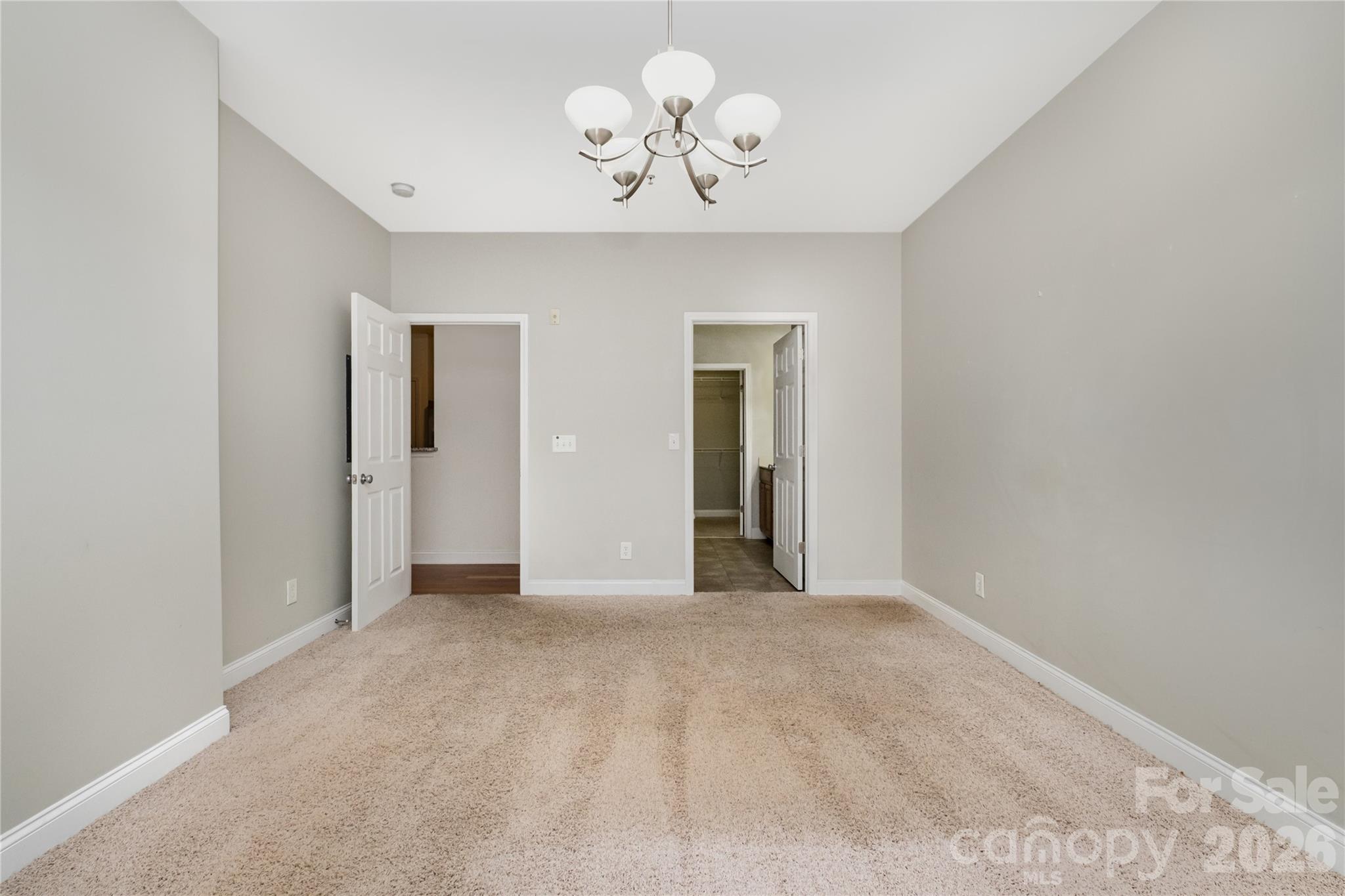 1000 E Woodlawn Road #217 — Charlotte
