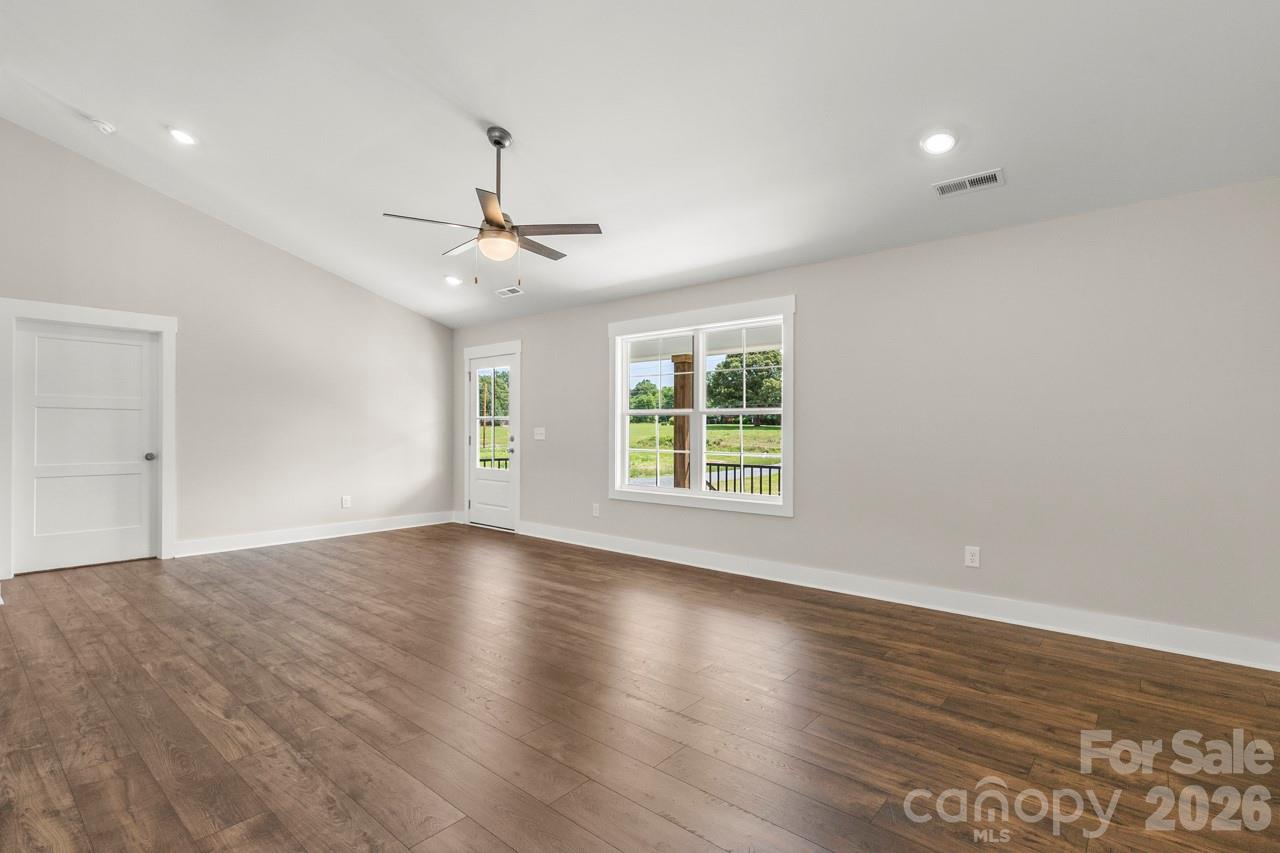 725 Alf Hoover Road — Lincolnton