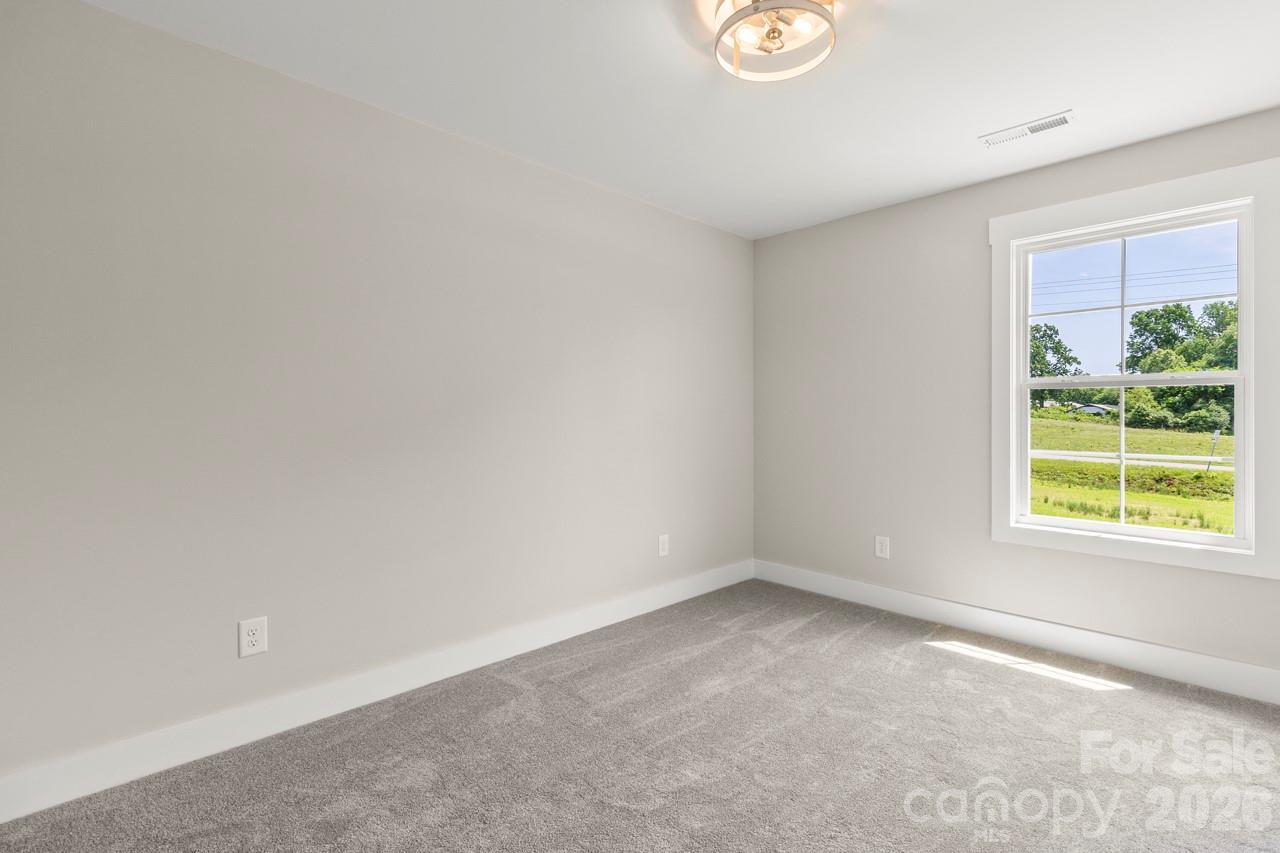 725 Alf Hoover Road — Lincolnton