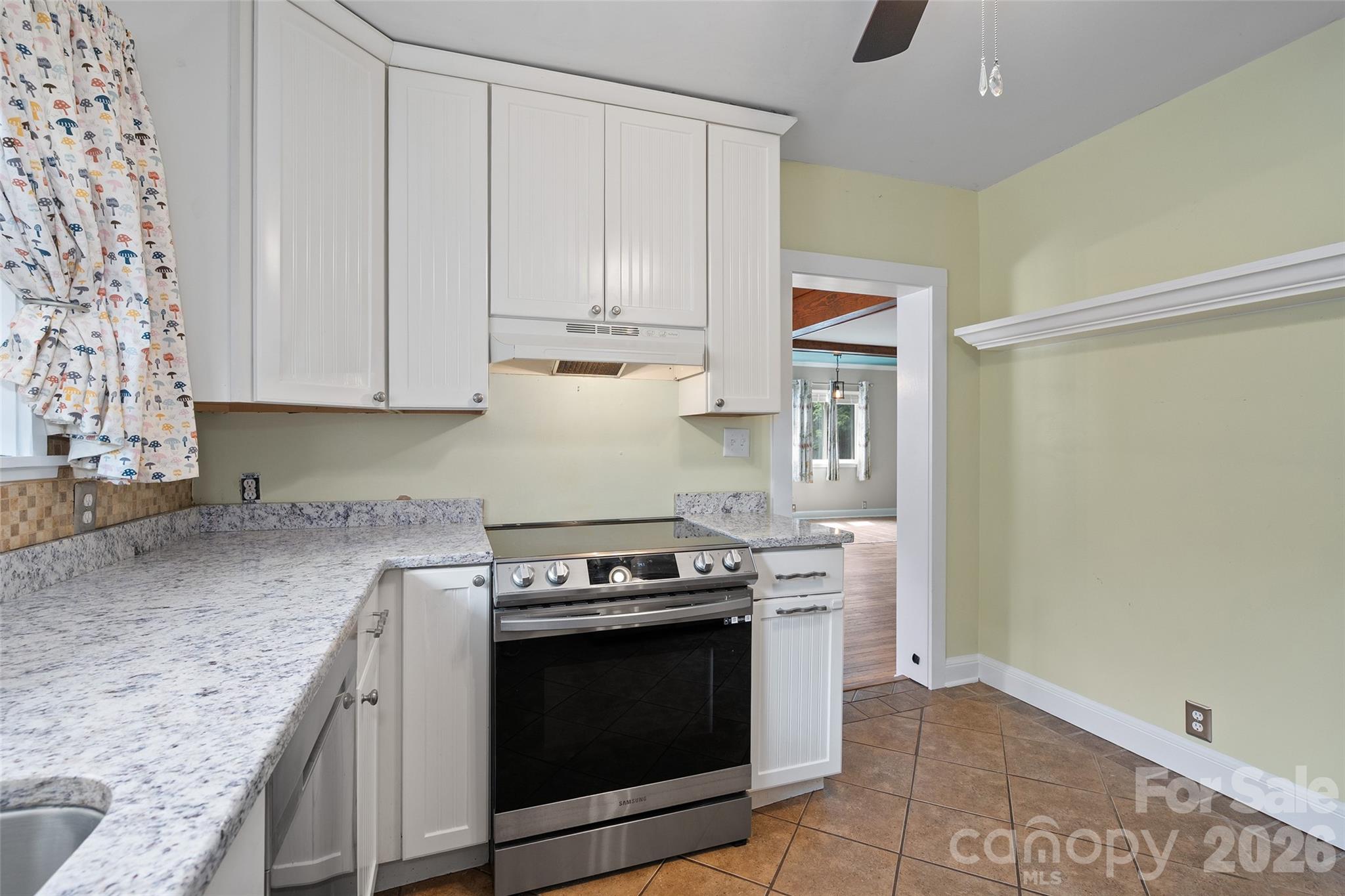 155 Michigan Avenue — Asheville