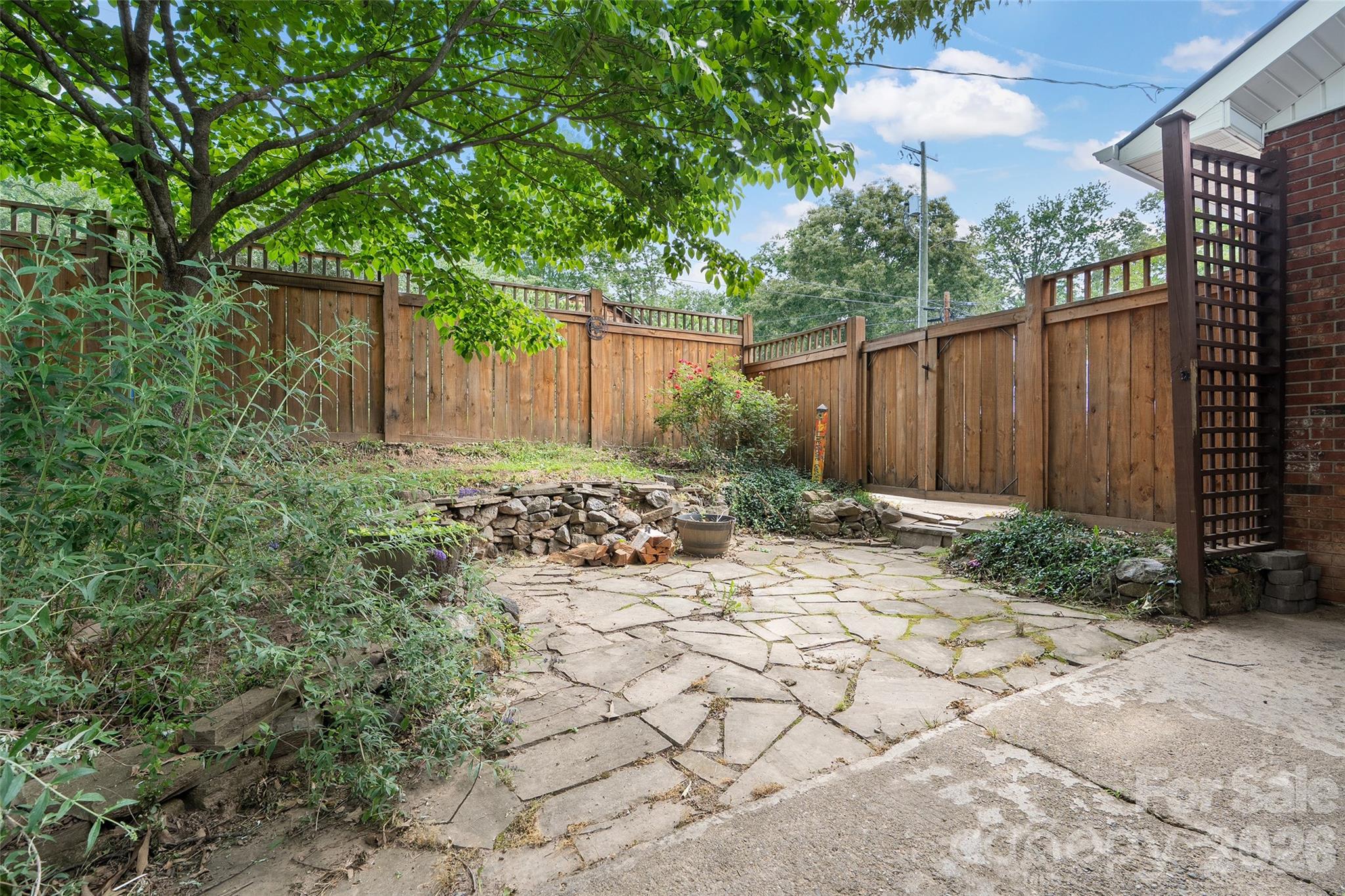 155 Michigan Avenue — Asheville