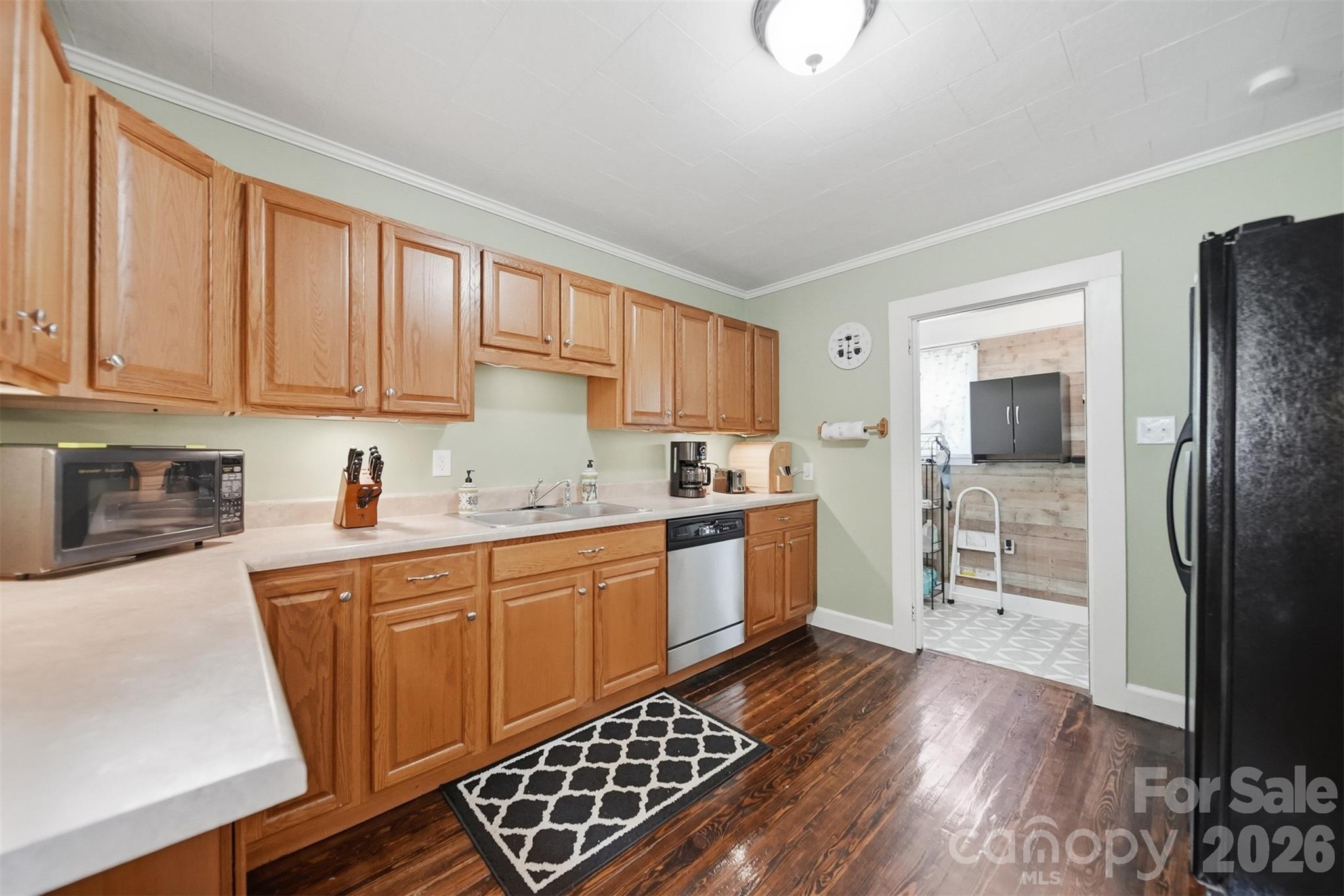 431 W 20th Street — Newton
