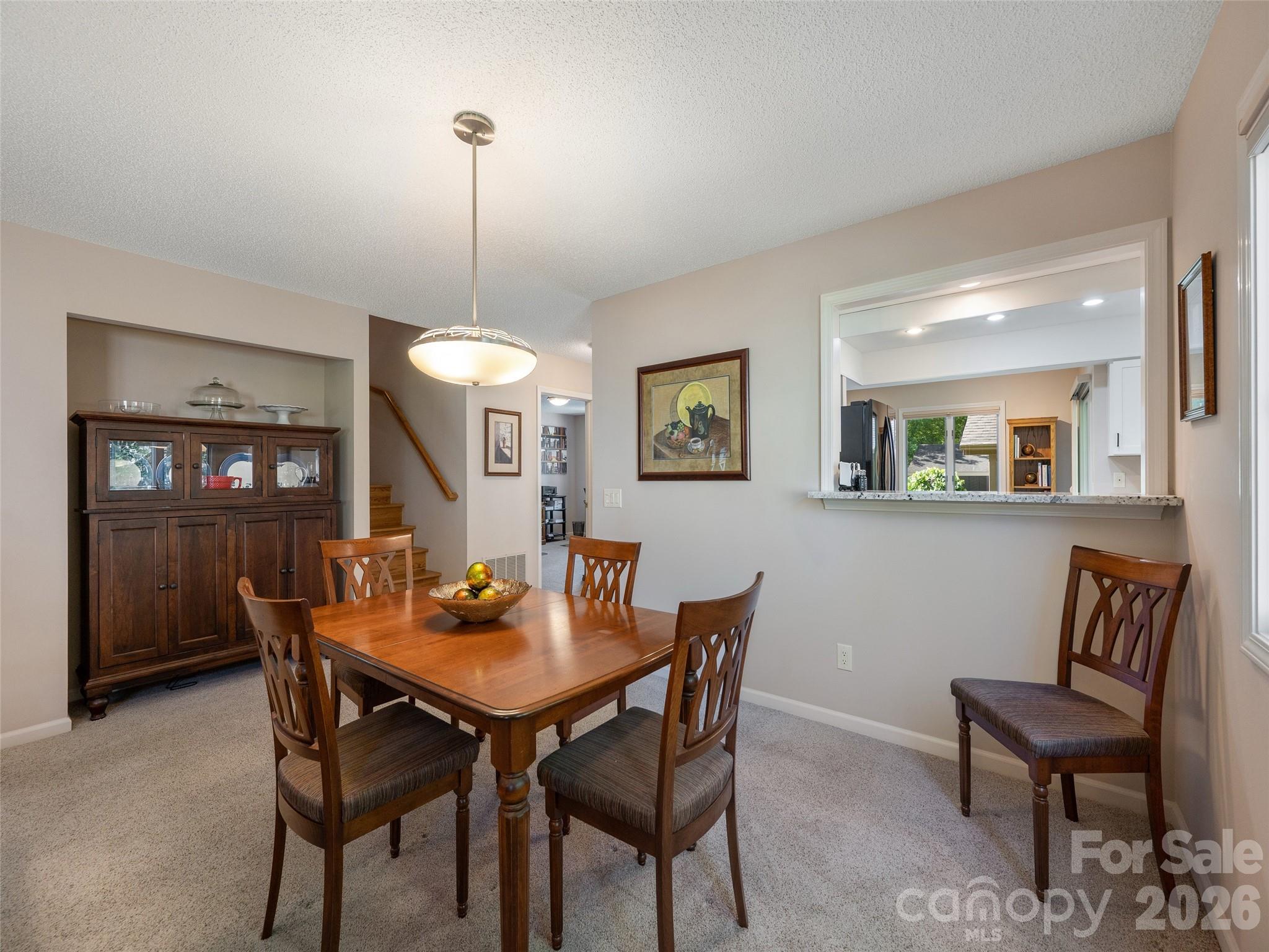 905 Red Oak Drive — Hendersonville
